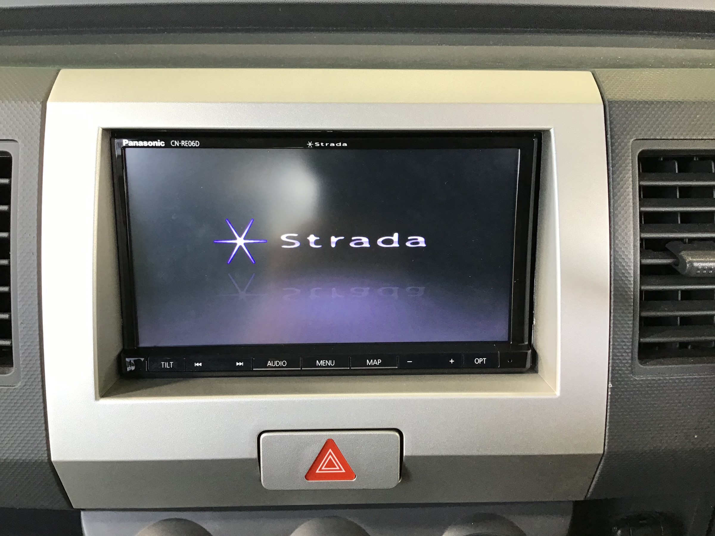 Panasonic CN-RE06D カーナビ 【公式通販】
