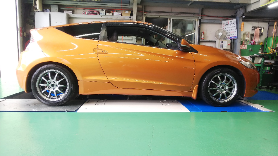 Cr Z ホイール交換 アライメント調整 ホンダ Cr Z ホイール タイヤ ホイール関連 タイヤ ホイール交換 スタッフ日記 タイヤ館 草津 タイヤからはじまる トータルカーメンテナンス タイヤ館グループ