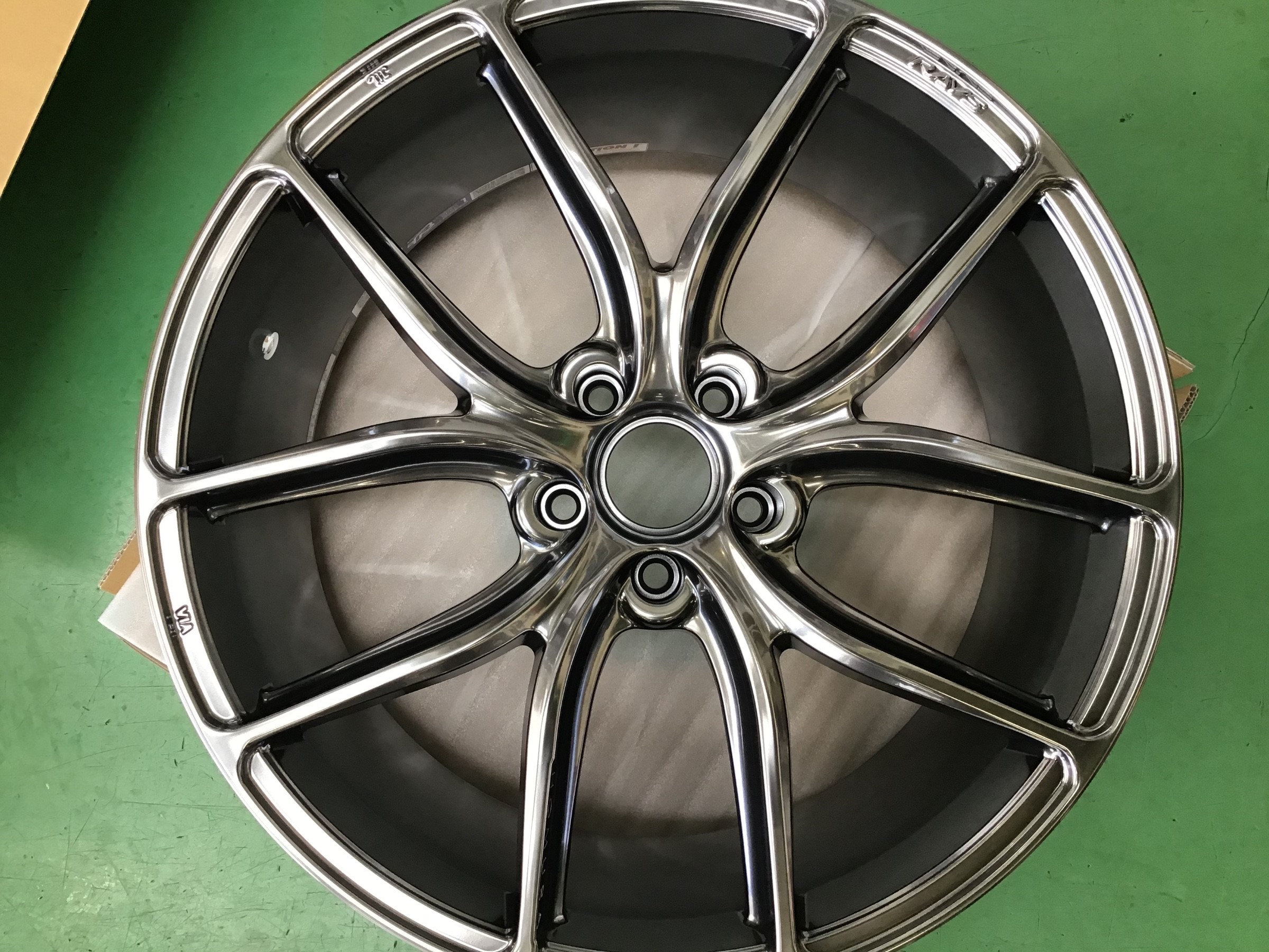 RAYS：HOMURA取り付け！ | 店舗おススメ情報 | タイヤ館 港北ニュー