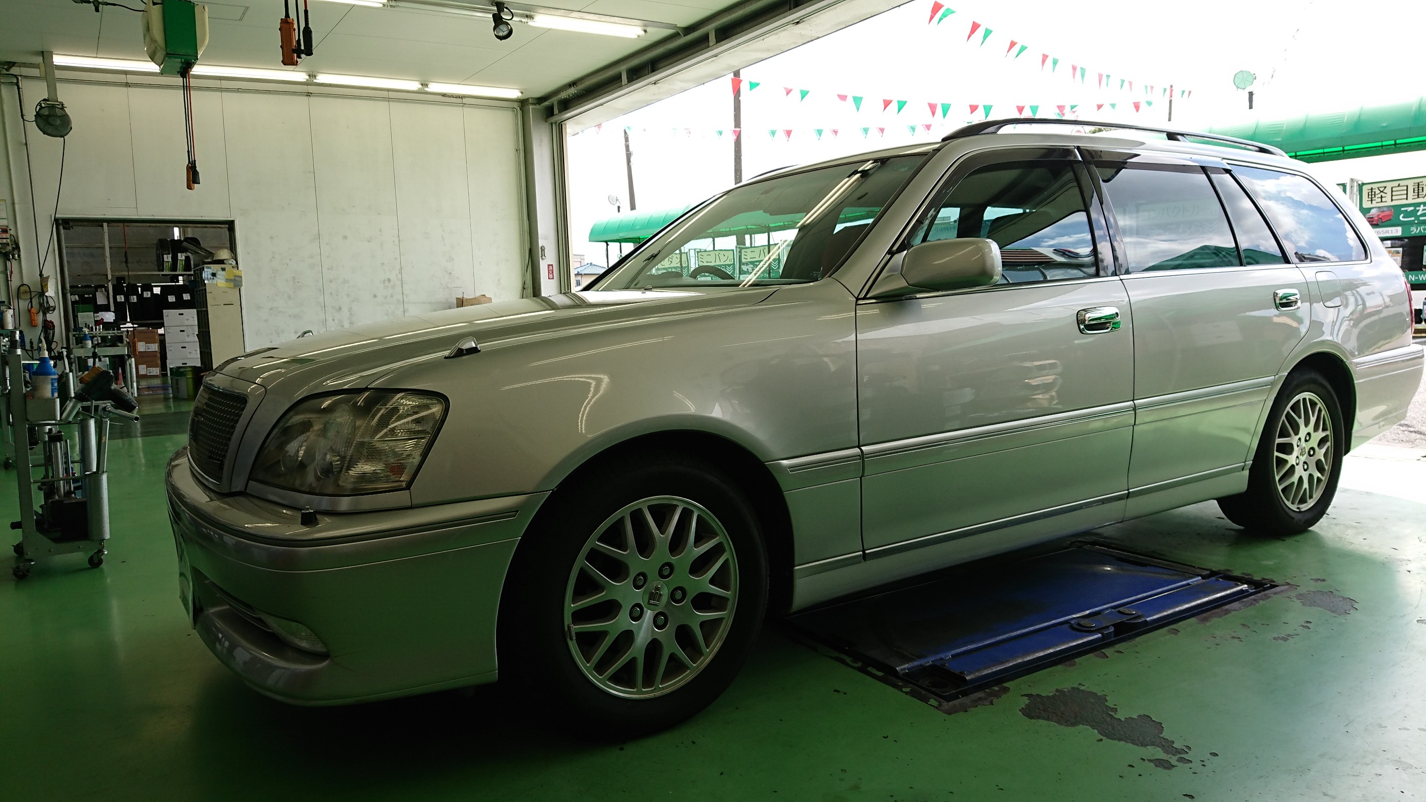 トヨタ・クラウンエステート(JZX175W)】ウェッズスポーツSA-35R