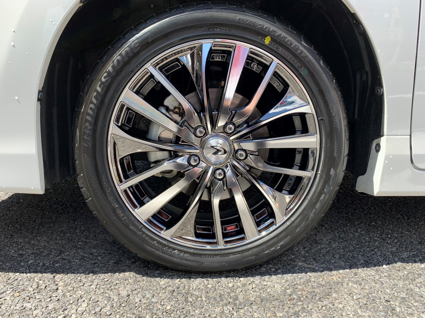 205/55R17 スタッドレスタイヤ 17インチ　レオニス　VT 4本セット レオニスvt 17インチホイールセット