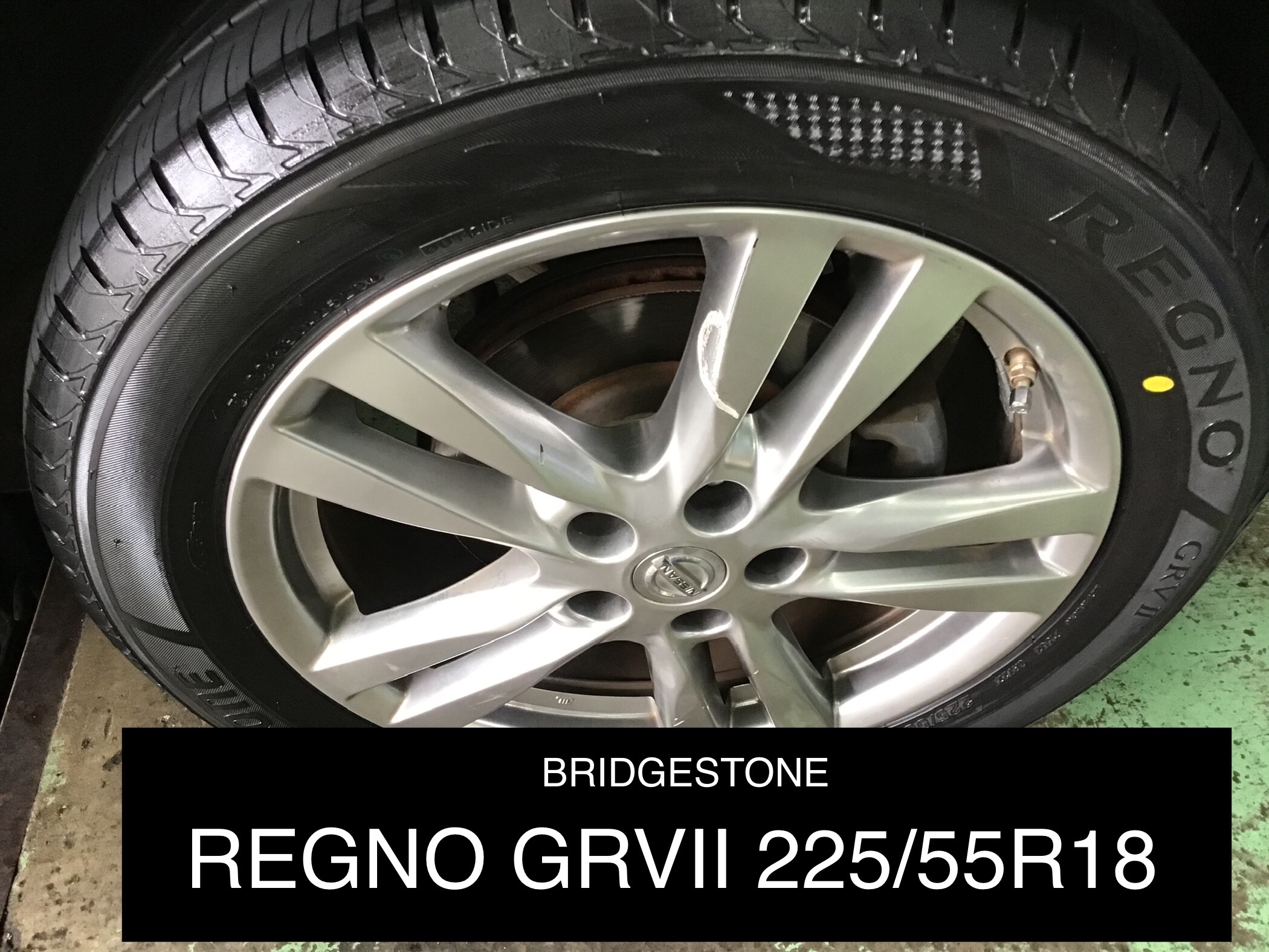 日産 エルグランド]タイヤ交換作業！ REGNO GRVⅡ 225/55R18 | 日産 