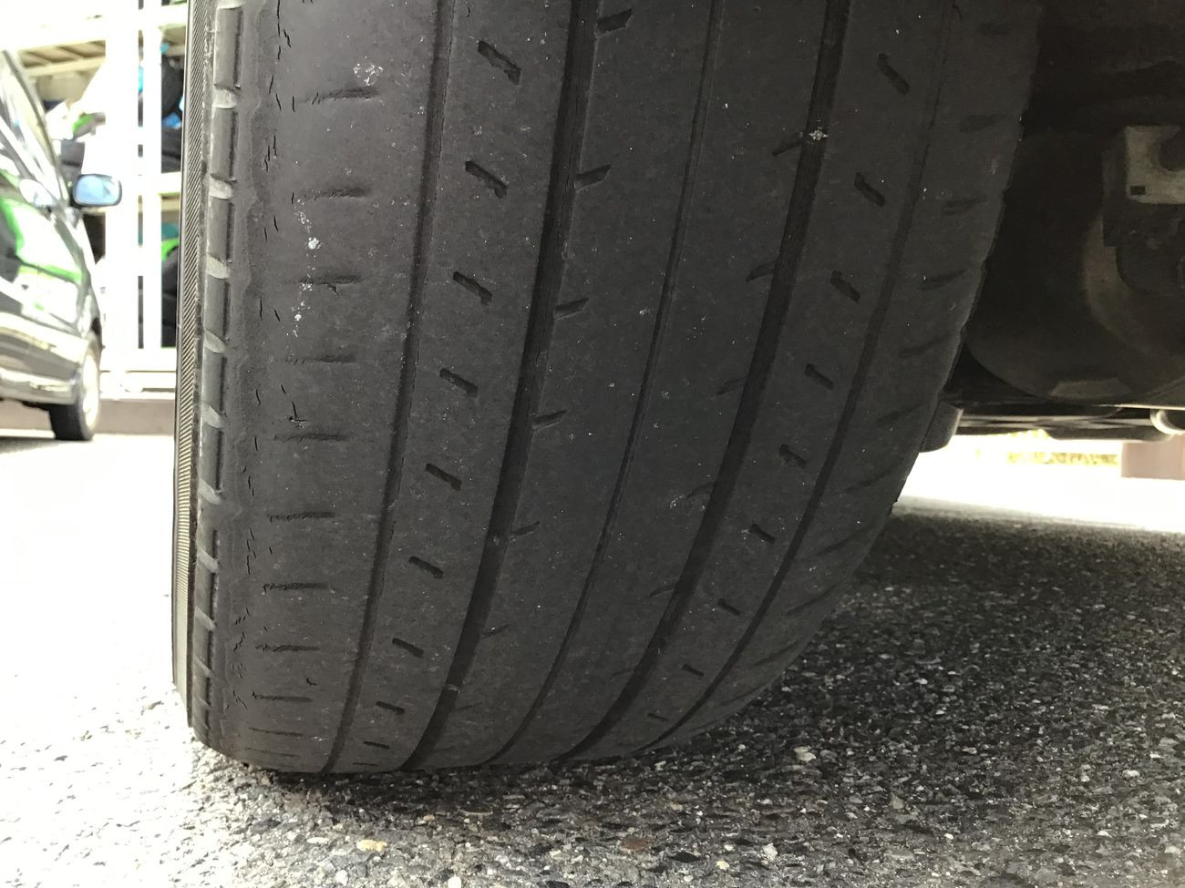 ホンダ オデッセイハイブリッド Rc4 タイヤ交換 215 55ｒ17 ホンダ オデッセイ タイヤ タイヤ ホイール関連 タイヤ ホイール交換 スタッフ日記 タイヤ館 草津 タイヤからはじまる トータルカーメンテナンス タイヤ館グループ