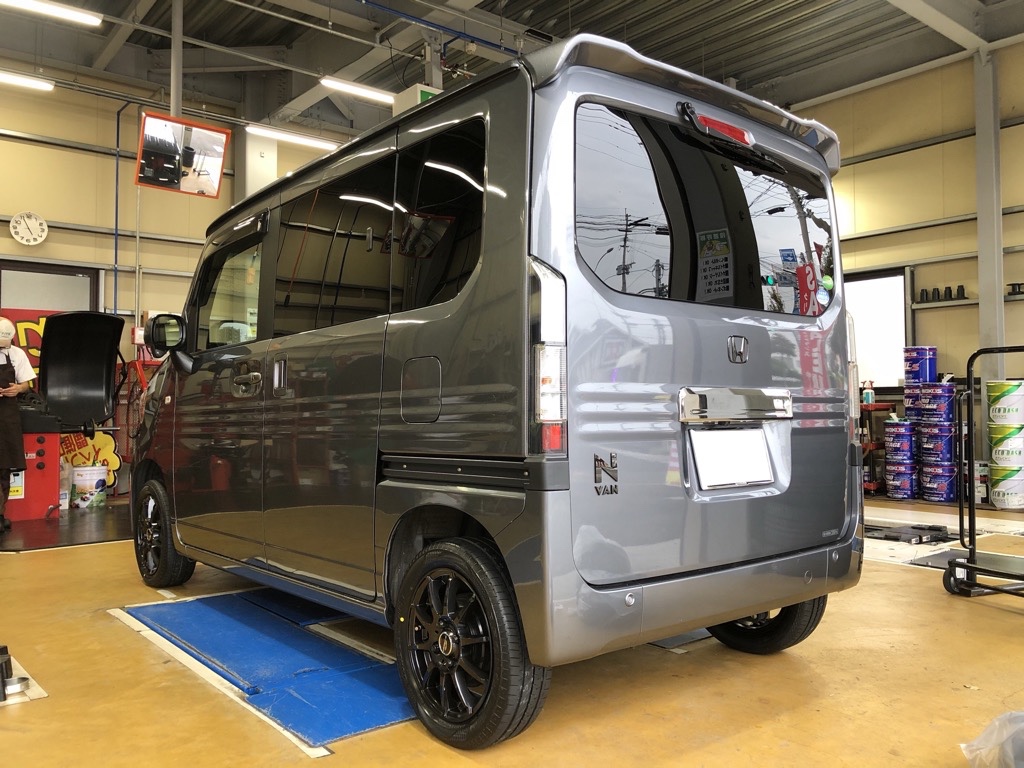 N Van に アルミホイール お取付 ホンダ N Van ホイール タイヤ ホイール関連 タイヤ ホイール交換 作業 取付け情報 タイヤ館 門司 タイヤからはじまる トータルカーメンテナンス タイヤ館グループ