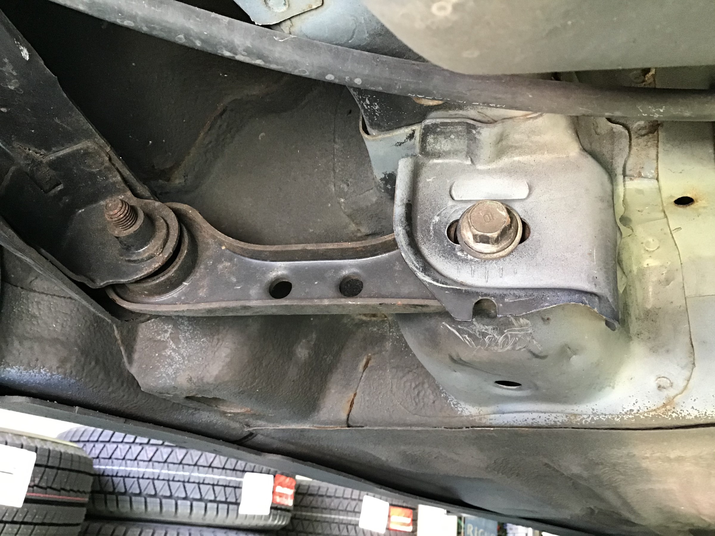 ホンダ ｅｇ６型 シビック アライメント調整 ホンダ シビック その他 タイヤ ホイール関連 ブリヂストン セイバーリング デイトンタイヤを取扱い 窒素ガス交換 チューブレスゴムバルブ交換 アライメント調整 インチまで それ以上のサイズは 問い合わせて