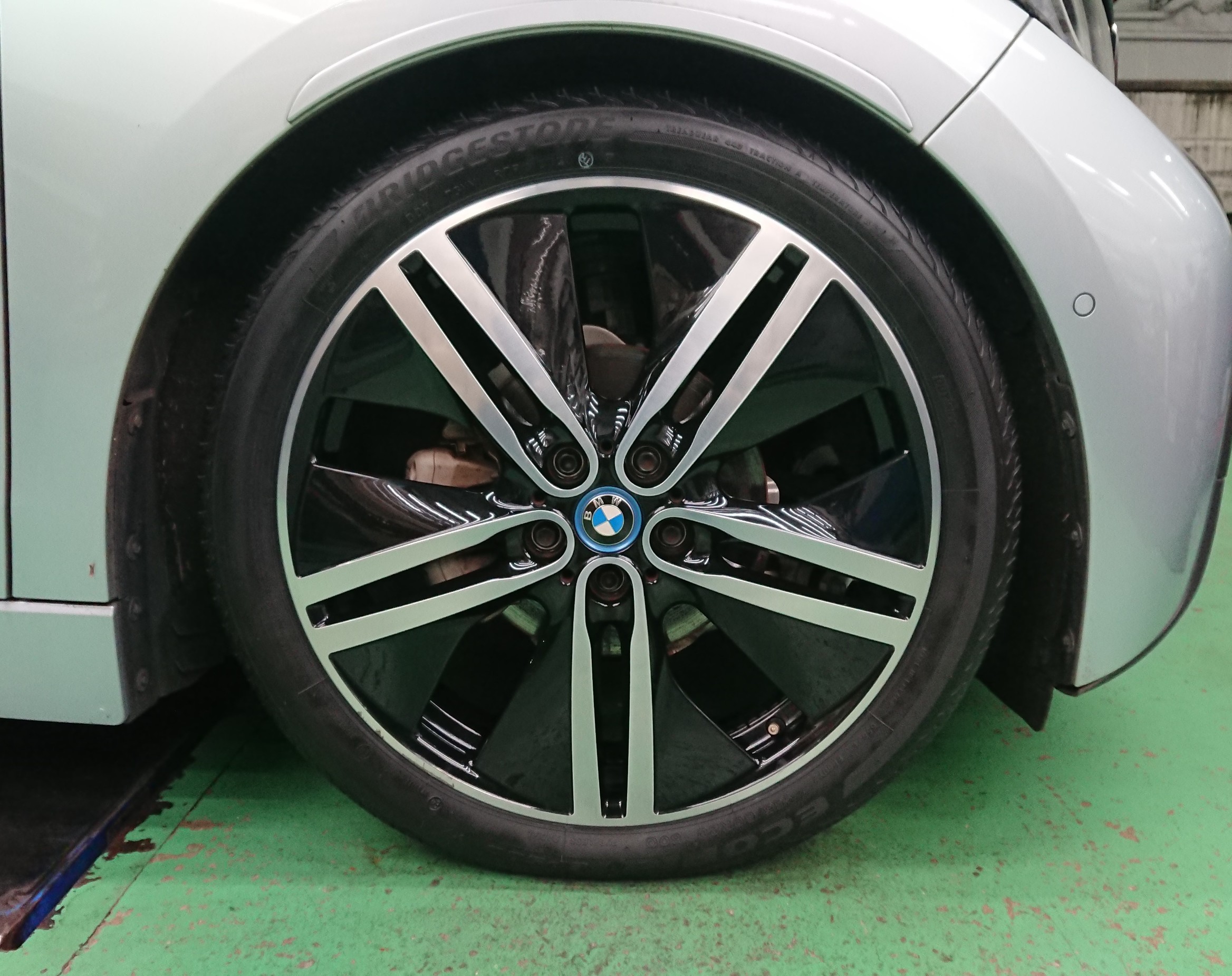 BMW i3 × ECOPIA EP500 ologic | 店舗おススメ情報 | タイヤ館