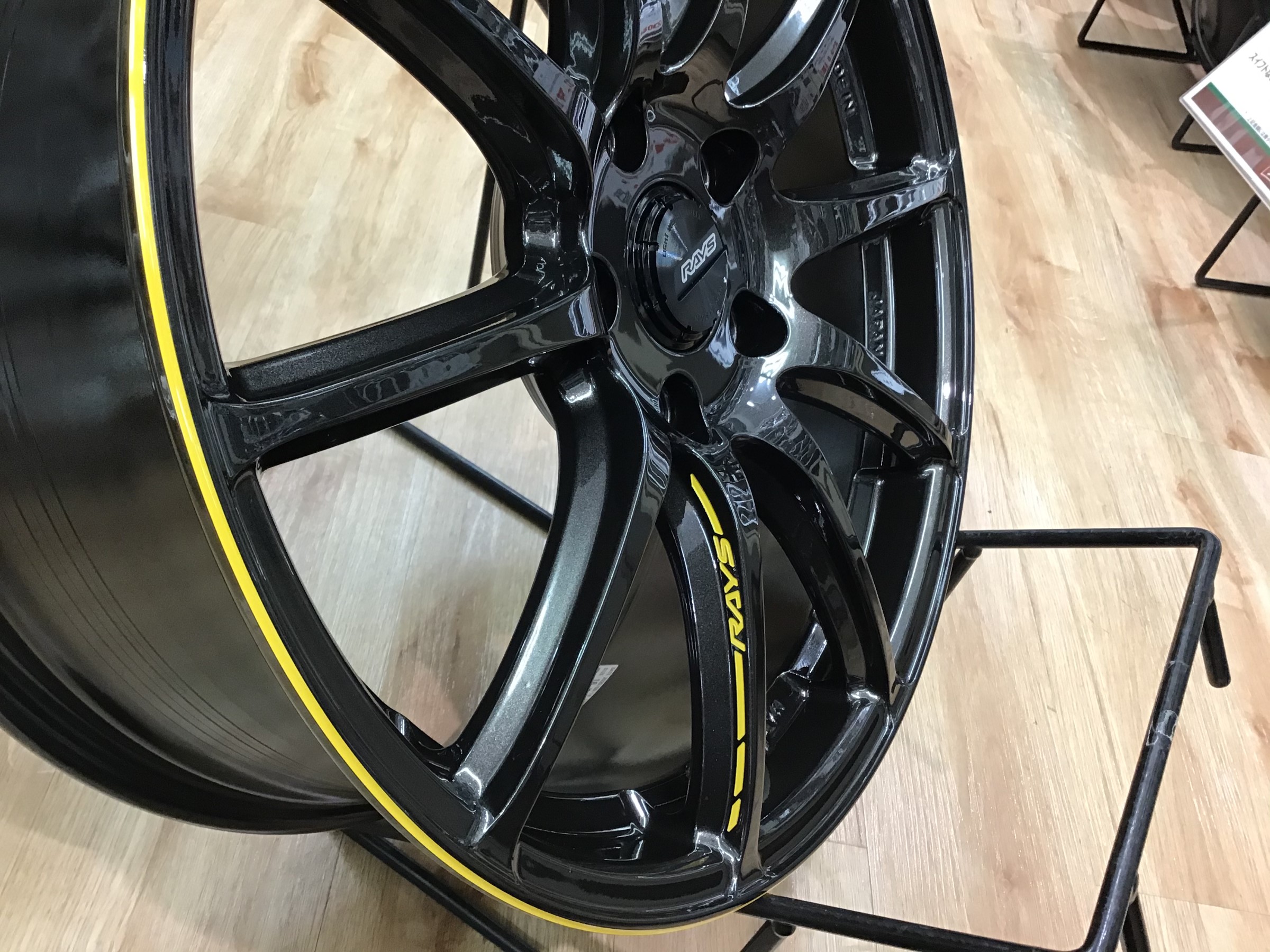 RAYS グラムライツ 57Transcend UNLimit Edition 紹介 | 店舗お