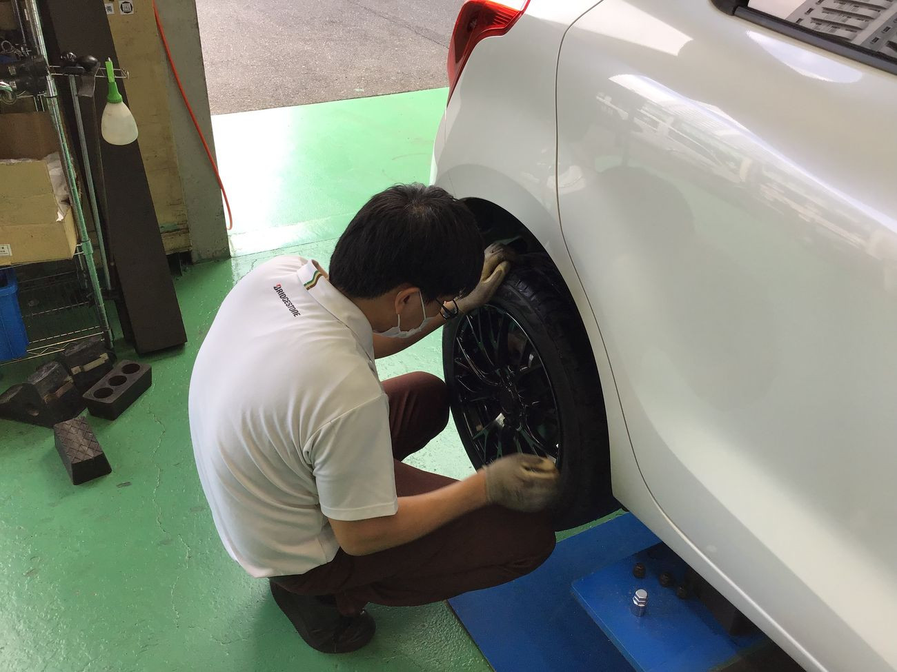 スズキ「スイフト」ZC83S タイヤ交換 185/55Ｒ16 | スズキ スイフト