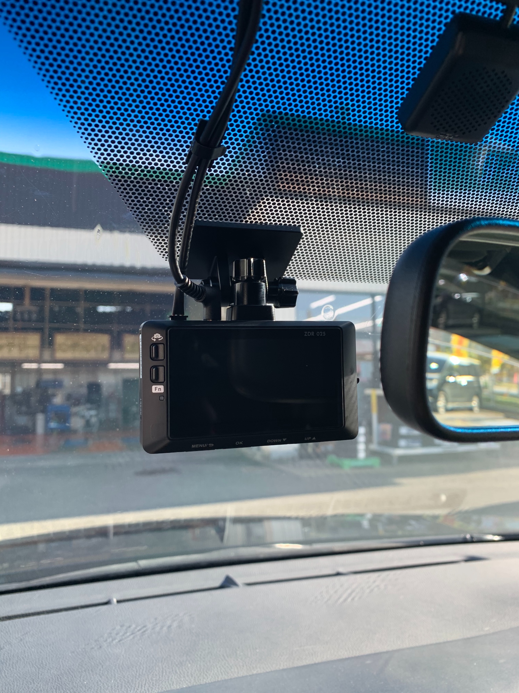 トヨタ 60ハリアー タイヤ交換 ドラレコ Etct取り付け トヨタ ハリアー タイヤ カー用品取付 ドライブレコーダー取付 取り付け事例 タイヤ館 南久留米 タイヤからはじまる トータルカーメンテナンス タイヤ館グループ