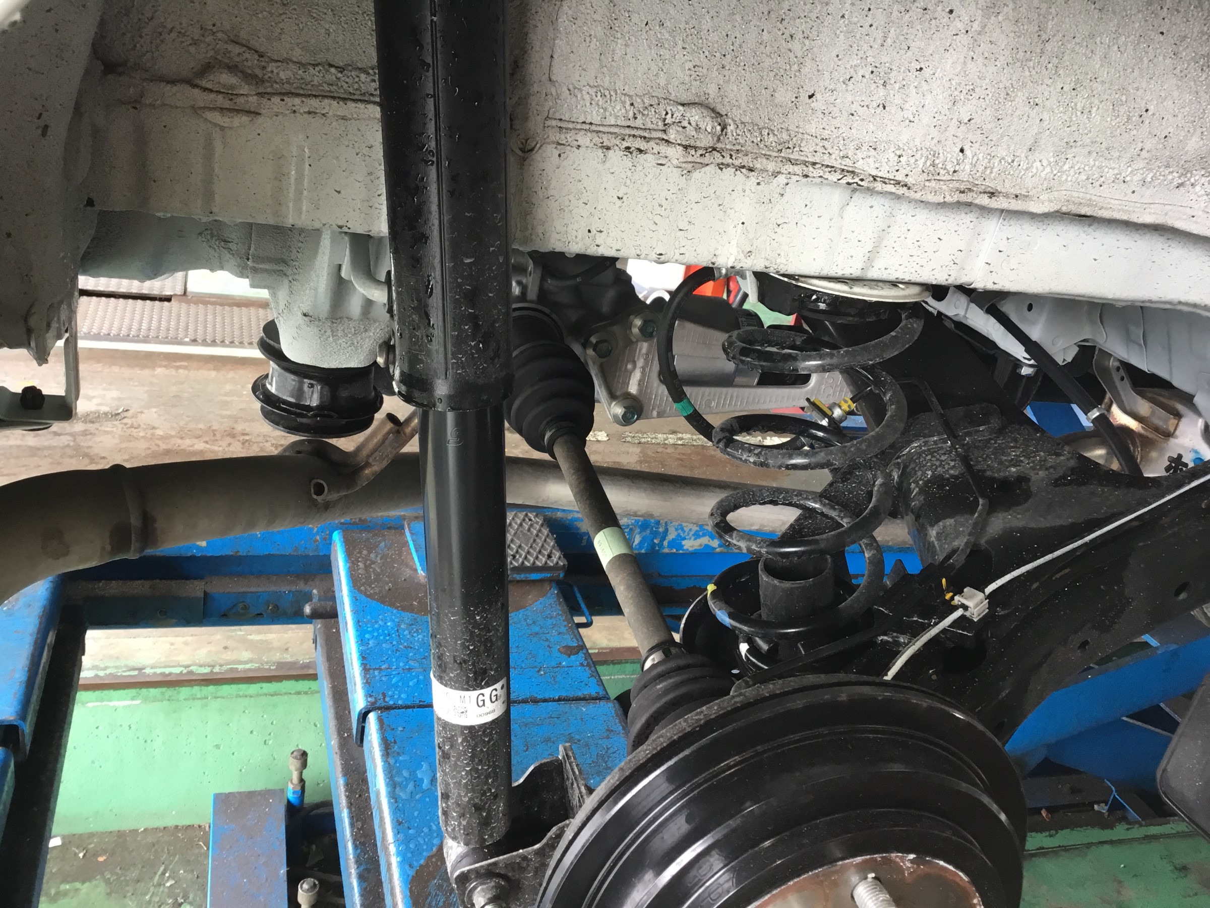 Jf4型n Box 車高調整式サスペンション取り付け アライメント調整 ホンダ N Box その他 パーツ取付 サスペンション取付 技術サービスブログ タイヤ館 鎌ヶ谷 千葉県のタイヤ カー用品ショップ タイヤからはじまる トータルカーメンテナンス タイヤ館グループ