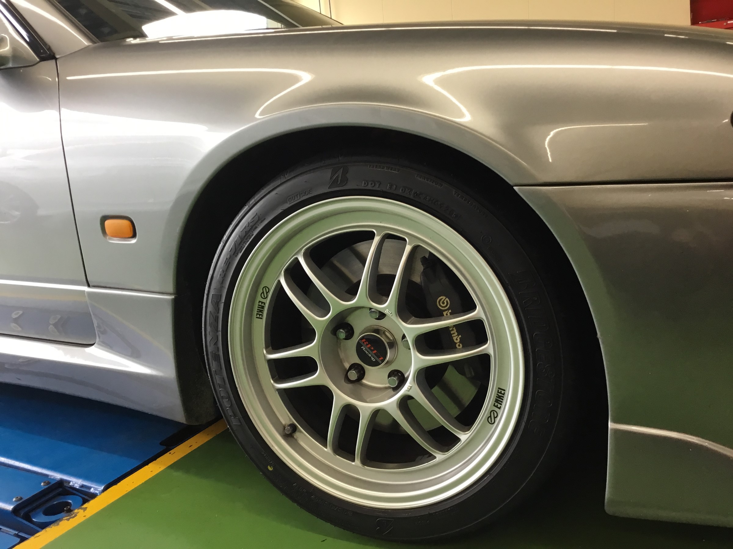 シルビア S15】 タイヤ交換♪ | 日産 シルビア タイヤ タイヤ