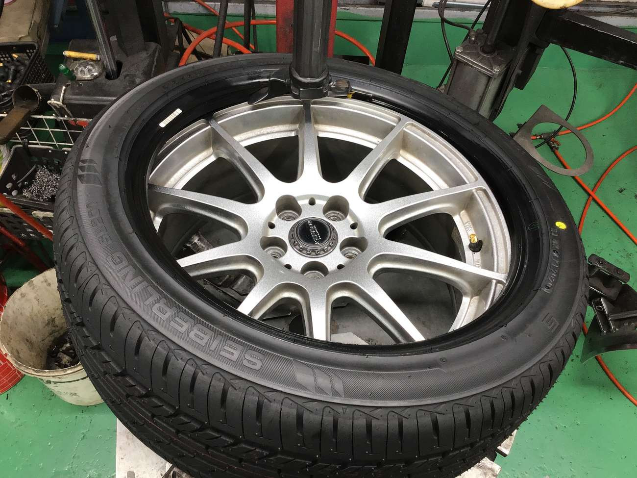 送料込みプリウススタッドレスBSVRX 215 45 17 100 50 | legaleagle.co.nz