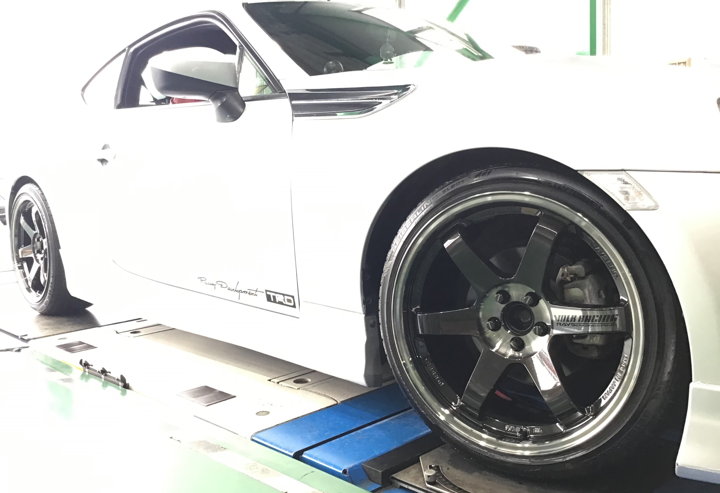86ホイール交換・車高調取付！！ | 店舗おススメ情報 | タイヤ