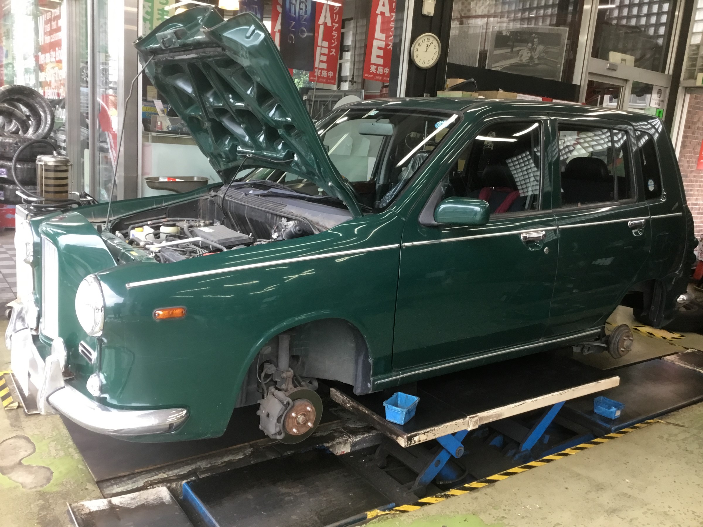光岡 ユーガ メンテナンス 日産 キューブ メンテナンス商品 オイル関連 エンジンオイル交換 サービス事例 タイヤ館 パドック２４６ 東京都のタイヤ カー用品ショップ タイヤからはじまる トータルカーメンテナンス タイヤ館グループ