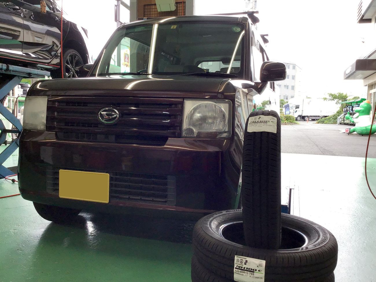 ダイハツ「ムーヴコンテ」L575S タイヤ交換 145/80R13 | ダイハツ