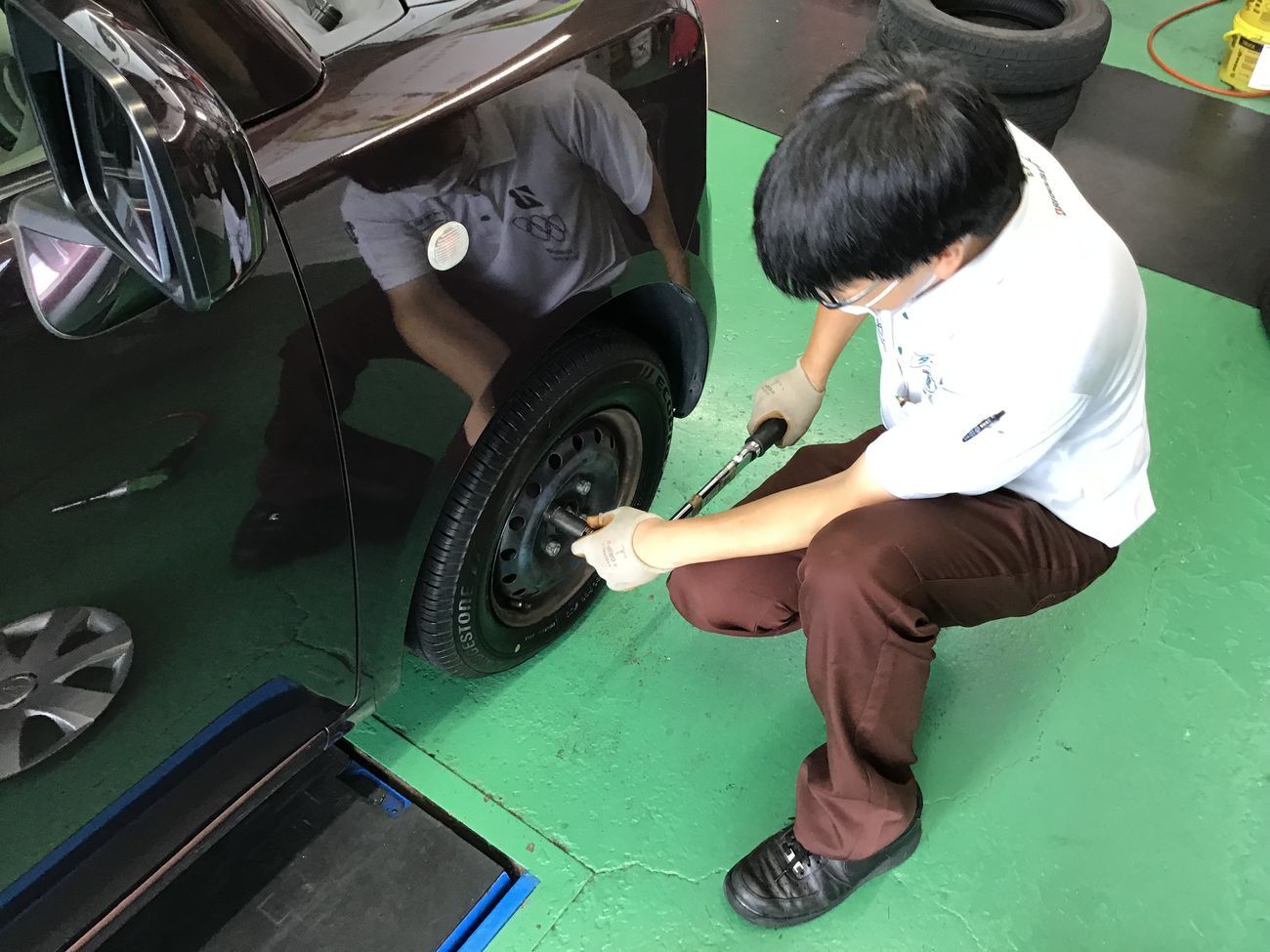 ダイハツ「ムーヴコンテ」L575S タイヤ交換 145/80R13 | ダイハツ