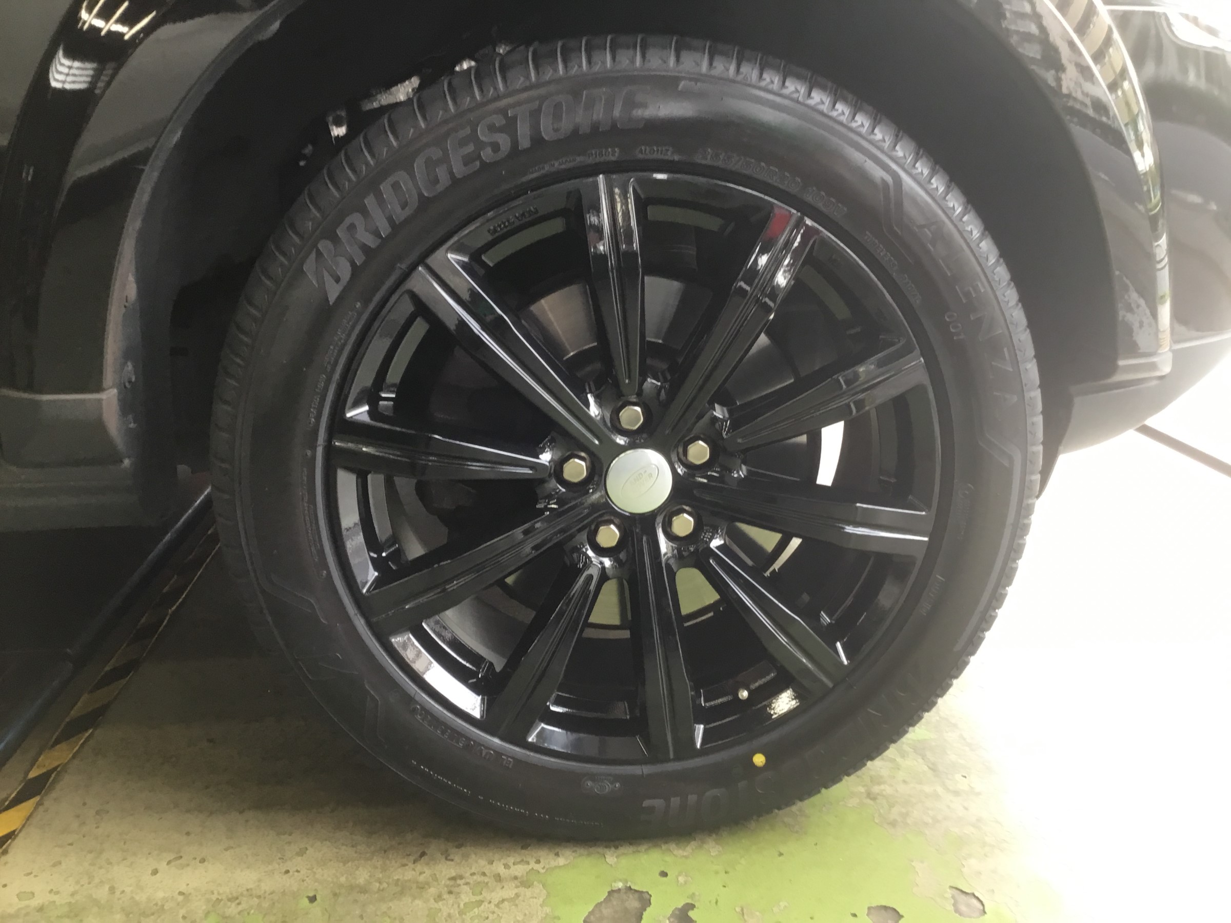 ランドローバー 純正グロスブラック・ ホイールナット 20個