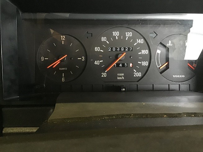 VOLVO 240GLエステート アライメント調整 | 店舗おススメ VOLVO 240GLエステート アライメント調整 | 店舗おススメ