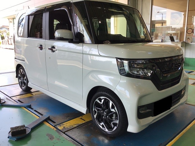 ホンダ N-BOXカスタム（JF3) POTENZA RE004 165/50R16タイヤ交換