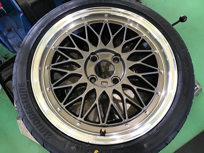 ホンダ N-BOXカスタム（JF3) POTENZA RE004 165/50R16タイヤ交換