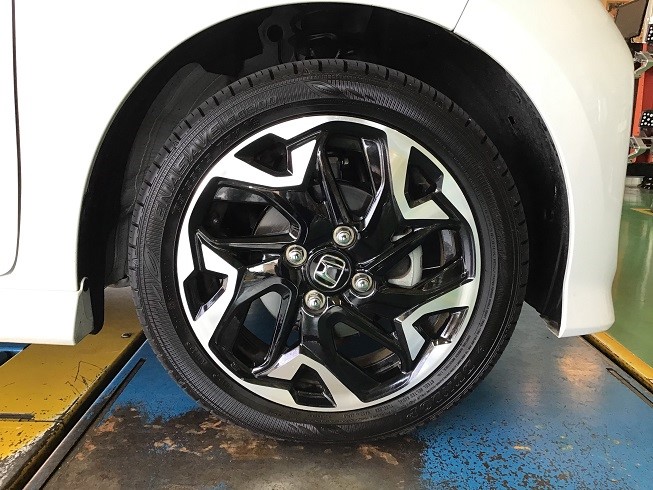 ホンダ N-BOXカスタム（JF3) POTENZA RE004 165/50R16タイヤ交換