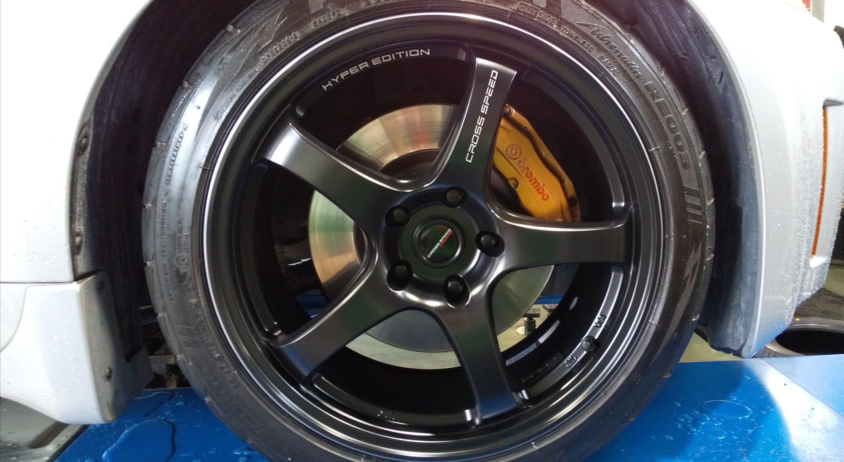 Z33のアルミのお話 スタッフ日記 タイヤ館 日野 東京都のタイヤ カー用品ショップ タイヤからはじまる トータルカーメンテナンス タイヤ館グループ