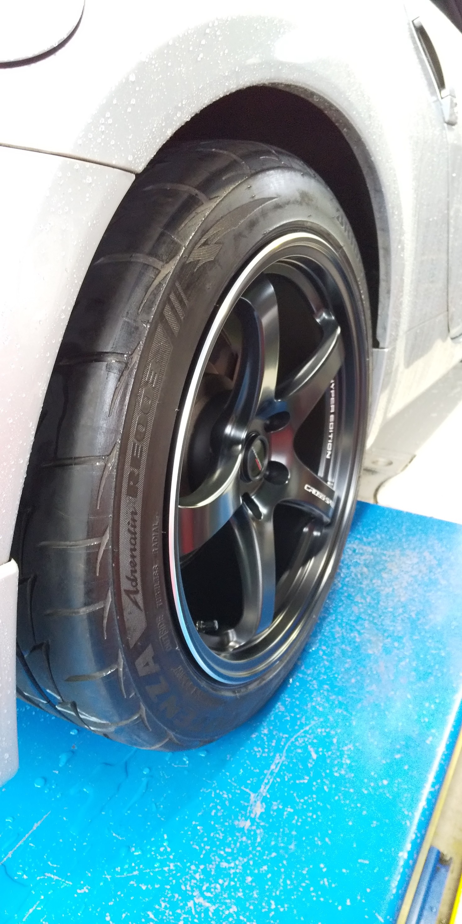 Z33のアルミのお話 スタッフ日記 タイヤ館 日野 東京都のタイヤ カー用品ショップ タイヤからはじまる トータルカーメンテナンス タイヤ館グループ