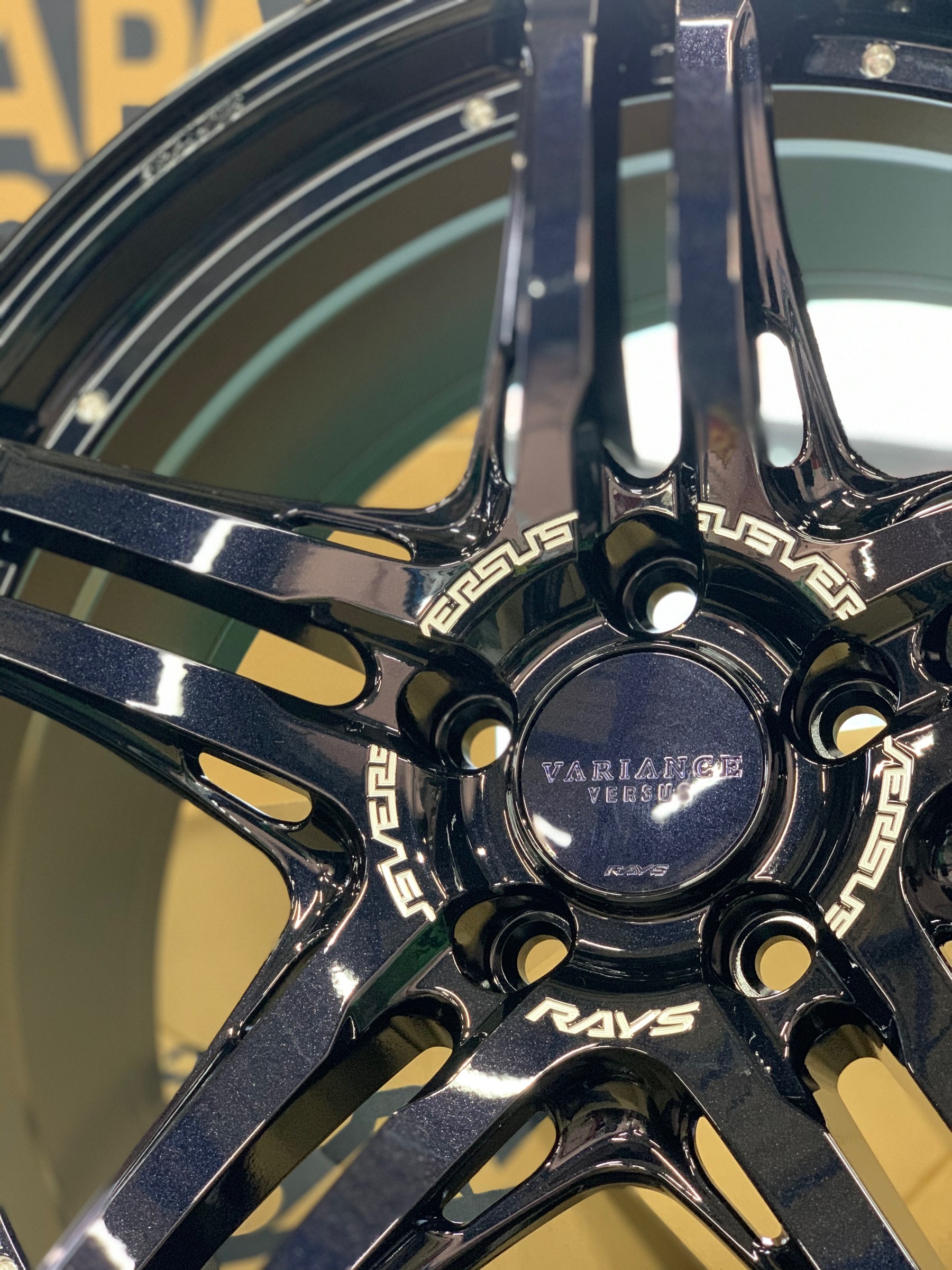ホイール紹介！RAYS VARIANCE VERSUS V.V.5.2S | サービス事例