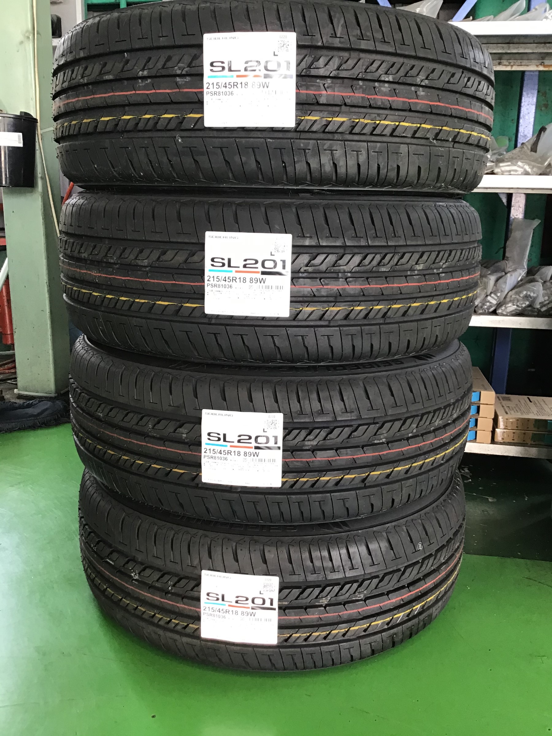 スバル レガシィツーリングワゴン タイヤ交換 サービス事例 タイヤ館 六甲北 兵庫県のタイヤ カー用品ショップ タイヤからはじまる トータルカーメンテナンス タイヤ館グループ