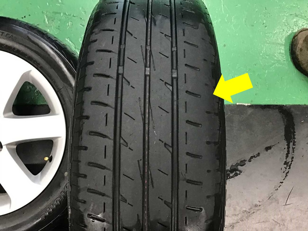 トヨタ「スペイド」NCP145 タイヤ交換 175/65R15 | トヨタ スペイド 