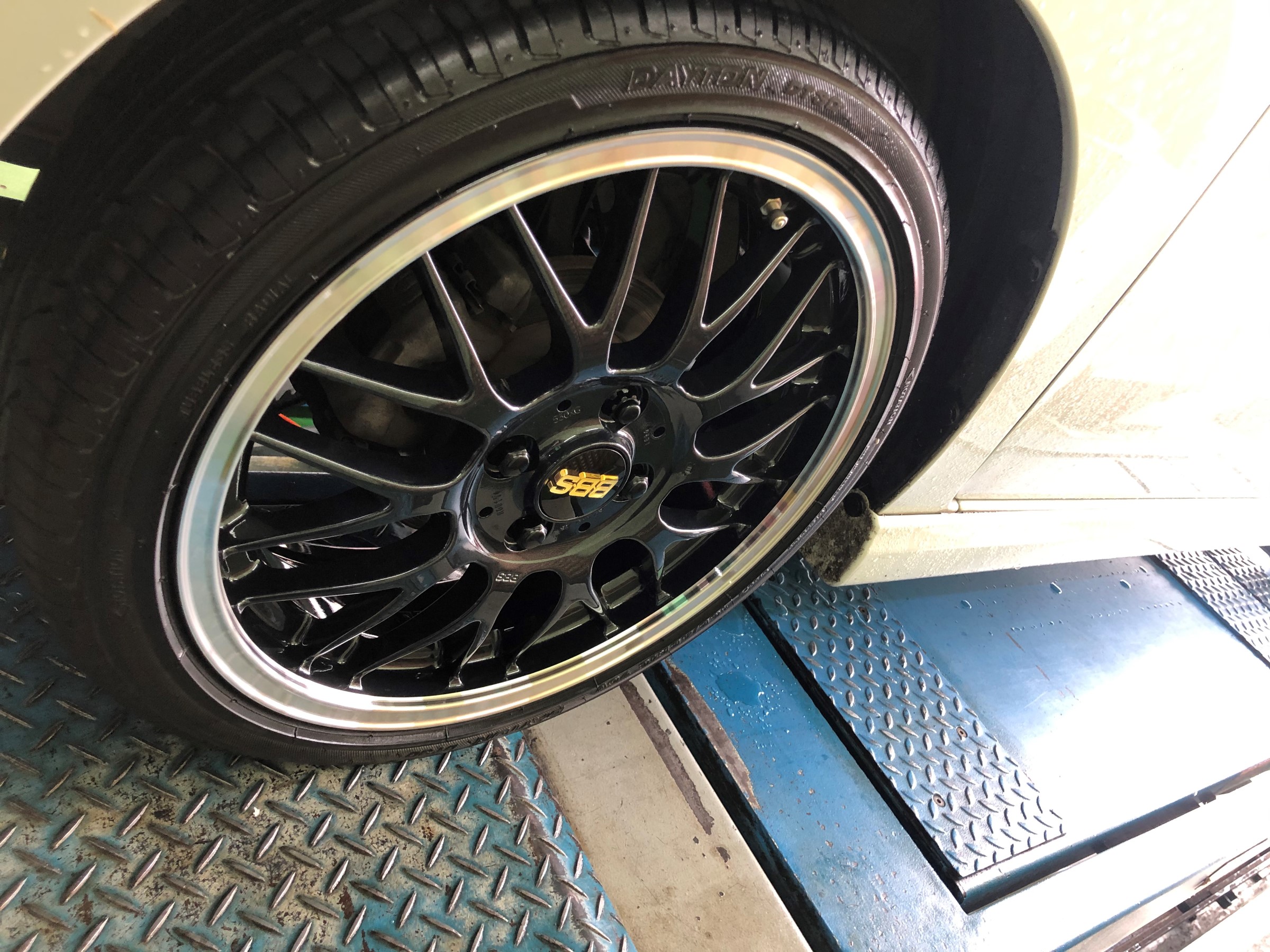 MAZDA AZワゴン〈MJ23S〉 タイヤ＆ホイール取付！ | マツダ AZワゴン