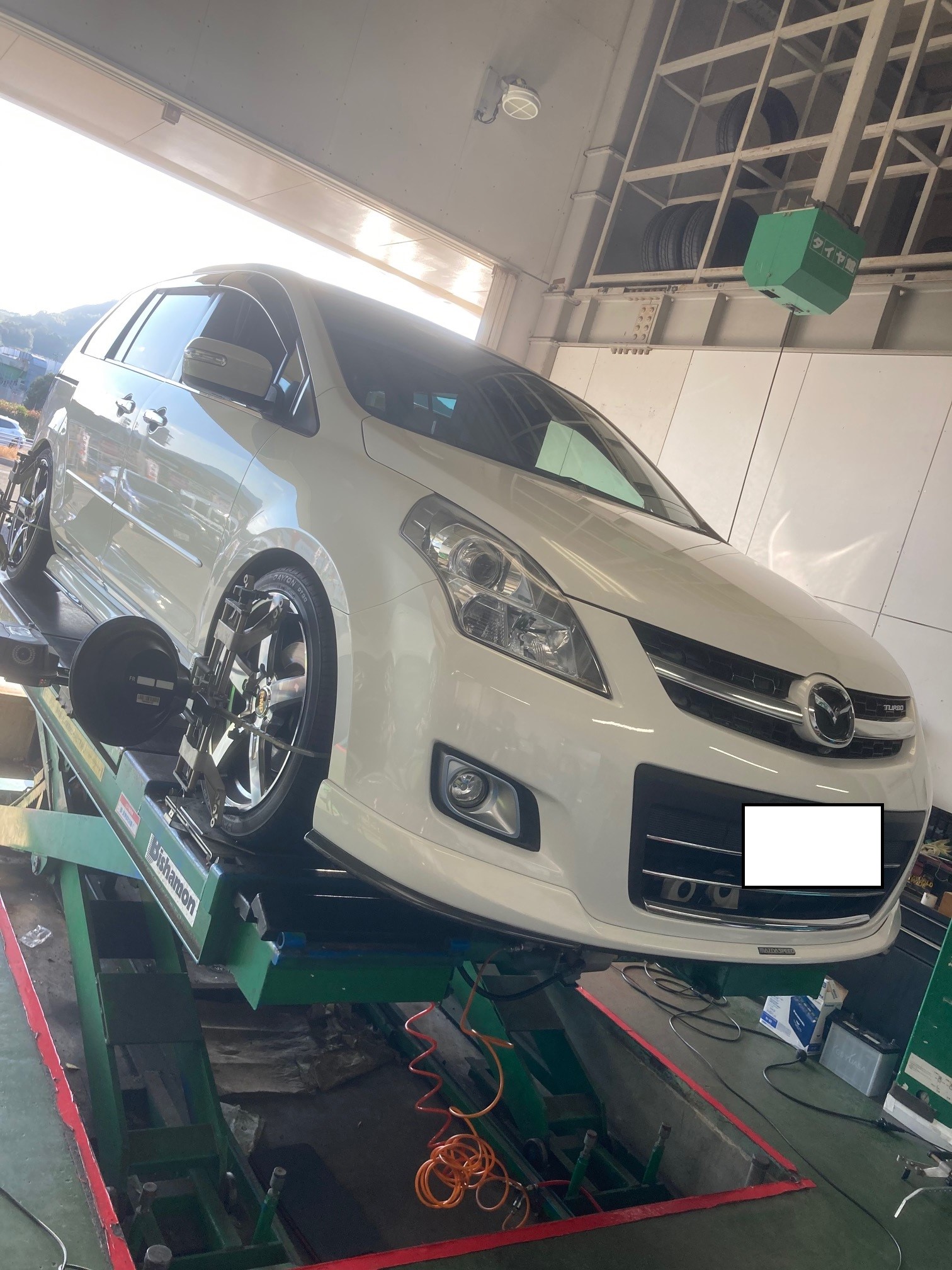 マツダ Mpv Ly3p アライメント調整 マツダ Mpv その他 タイヤ ホイール関連 4輪トータルアライメント調整 サービス事例 タイヤ館 宗像 タイヤからはじまる トータルカーメンテナンス タイヤ館グループ