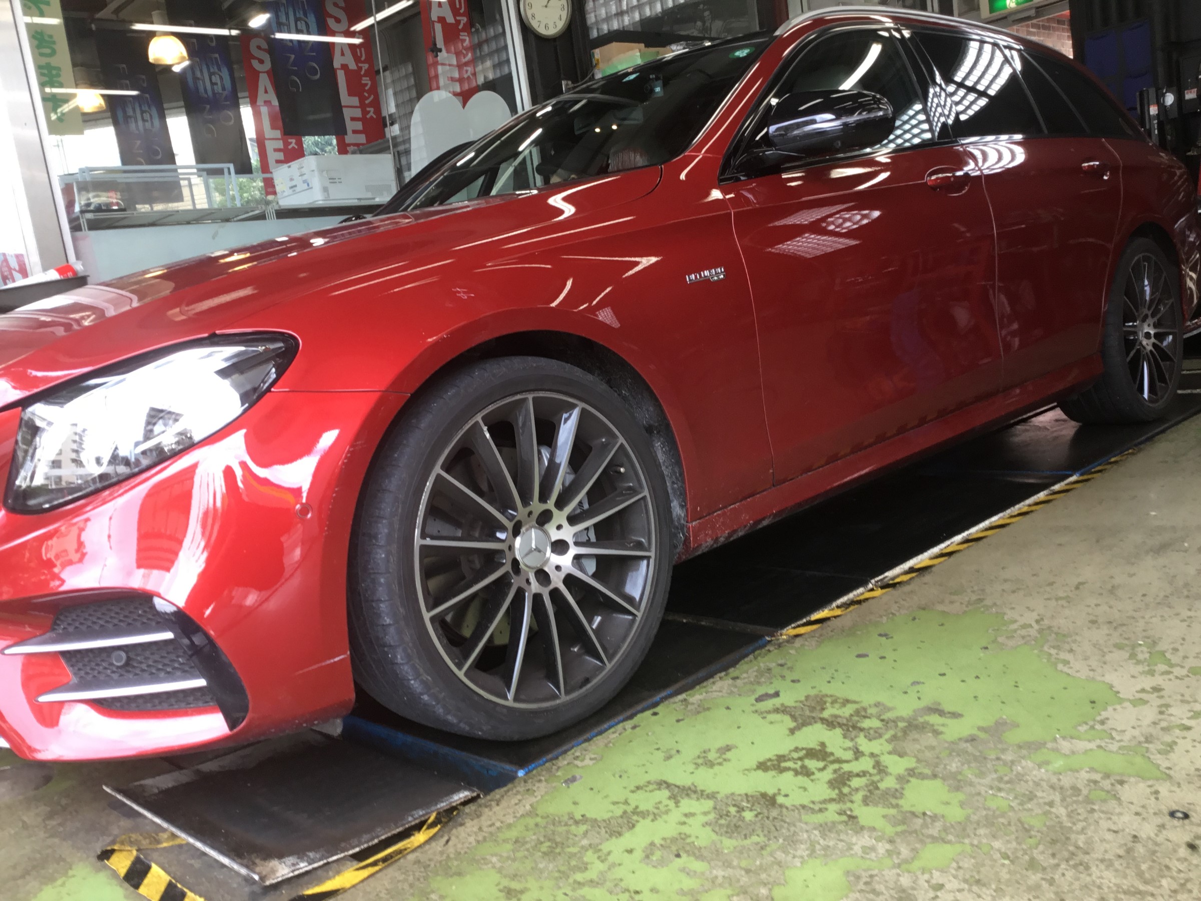 珍しい！！ 赤いベンツ２連チャン！！ | AMG E43テーションワゴン