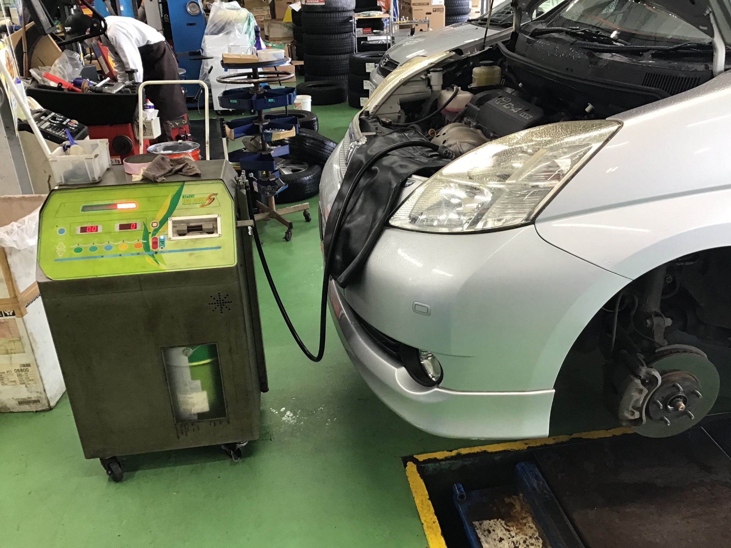 CVTオイル | トヨタ アイシス | 作業サービスブログ！ | タイヤ館