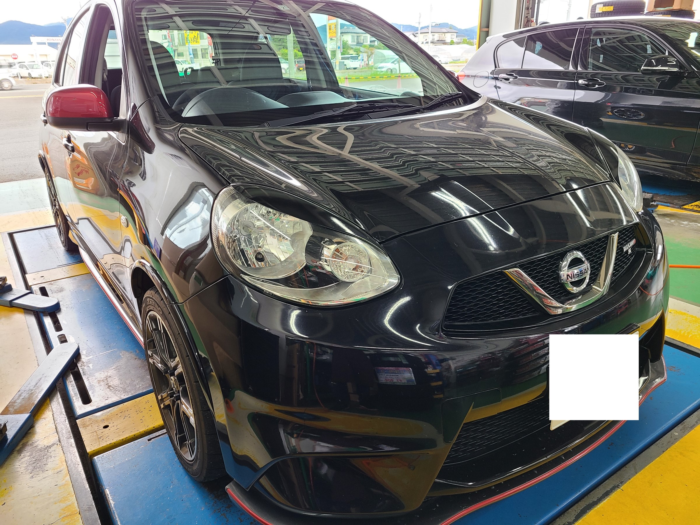 たまにはこんな作業 マーチnismoのステアリング交換 日産 マーチnismo その他 外装 内装取付 ステアリング シート交換 スタッフ日記 タイヤ館 一関 タイヤからはじまる トータルカーメンテナンス タイヤ館グループ