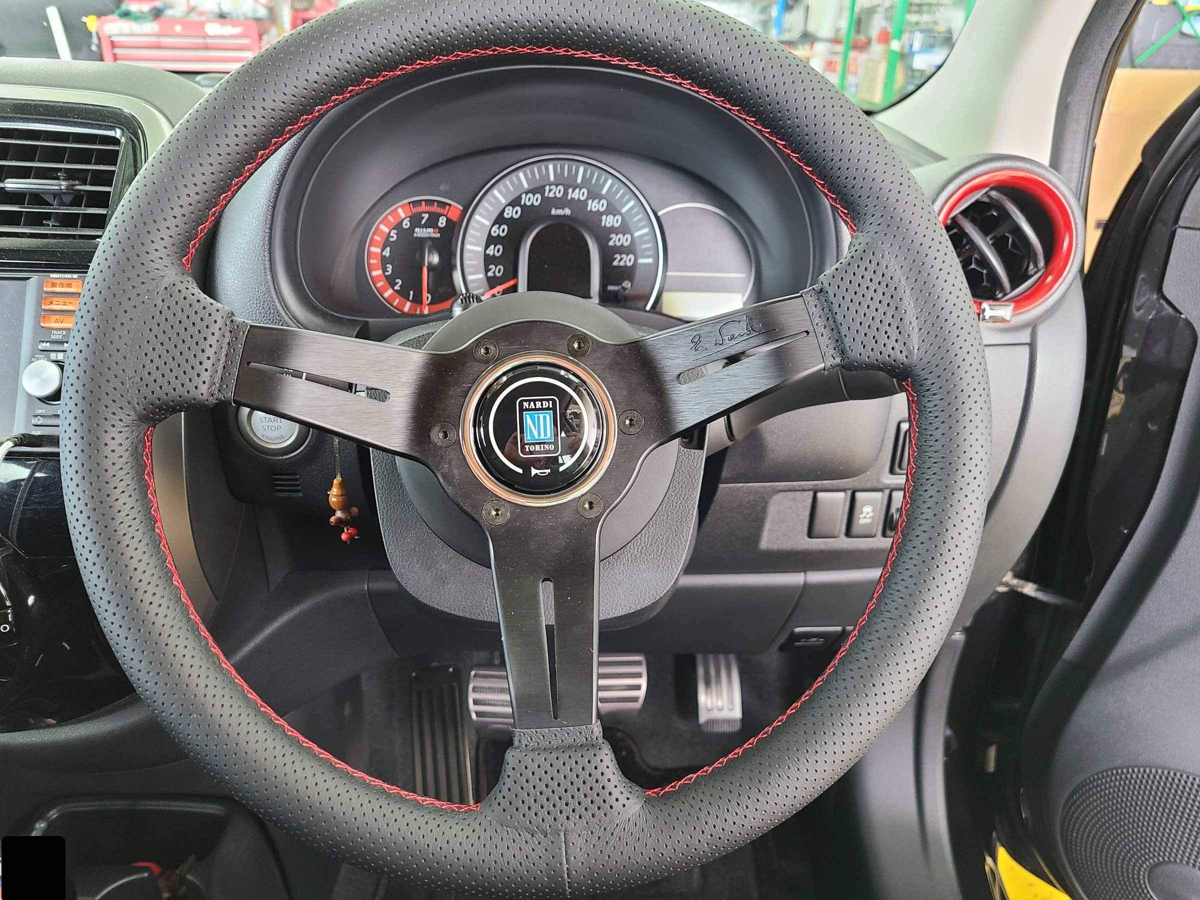 たまにはこんな作業♪マーチNISMOのステアリング交換！ | 日産 マーチ