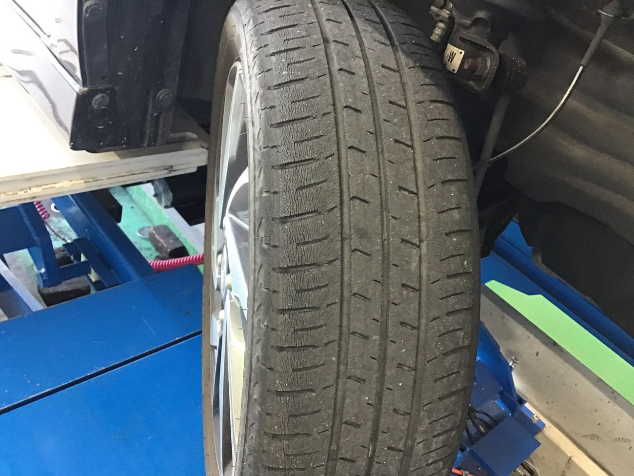 マツダ「フレアワゴン」MM32S タイヤ交換 165/55R15 | マツダ フレア