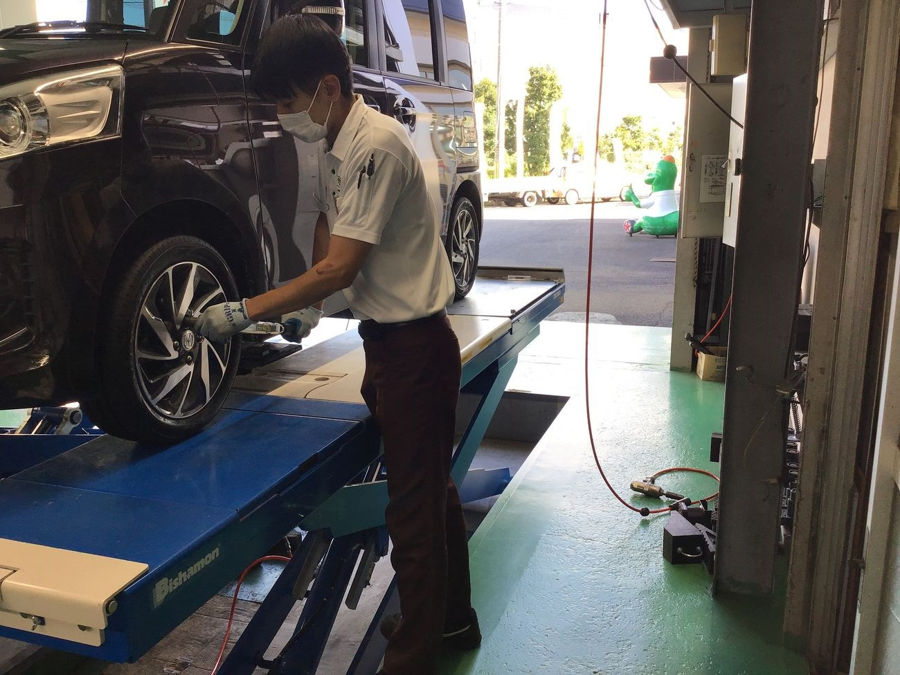 マツダ「フレアワゴン」MM32S タイヤ交換 165/55R15 | マツダ フレア