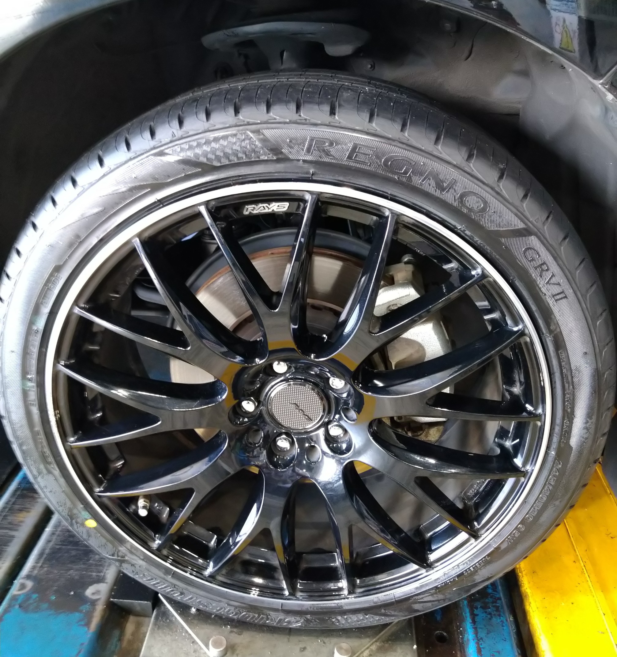 Regno Grv タイヤ交換 スタッフ日記 タイヤ館 めじろ台 東京都のタイヤ カー用品ショップ タイヤからはじまる トータルカーメンテナンス タイヤ館グループ