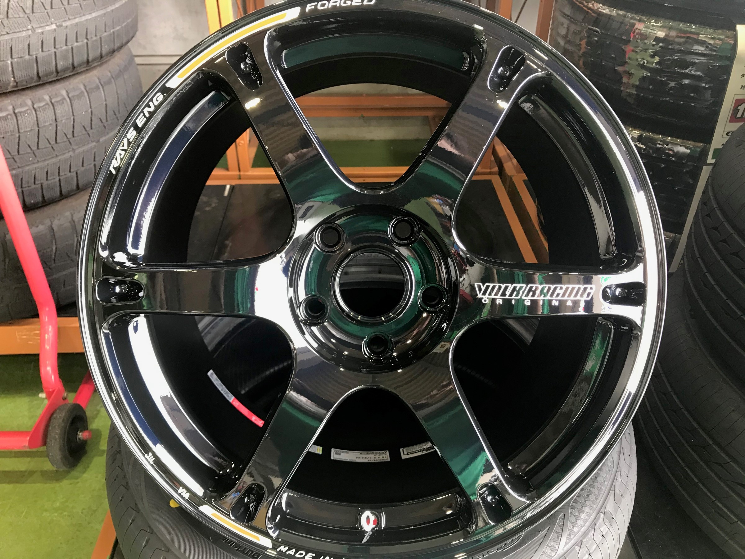ホイール紹介】RAYS VOLK RACING TE037 6061 REDOT 2020 | 店舗