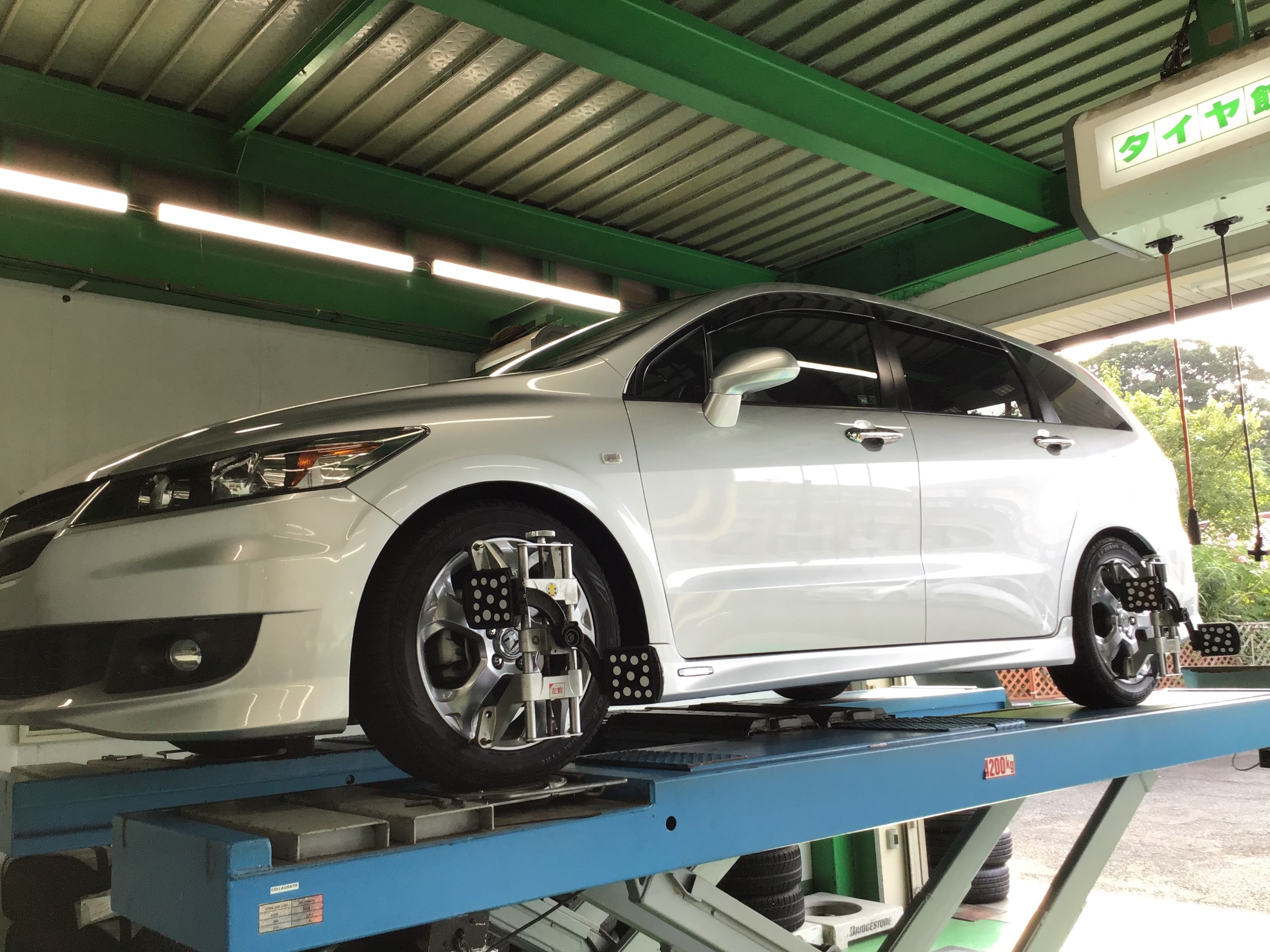 ホンダストリーム用 日正タイヤ製車高調 LARGUS ONLINE SHOP / ホンダ ストリーム RN7 4WD SpecS 車高調