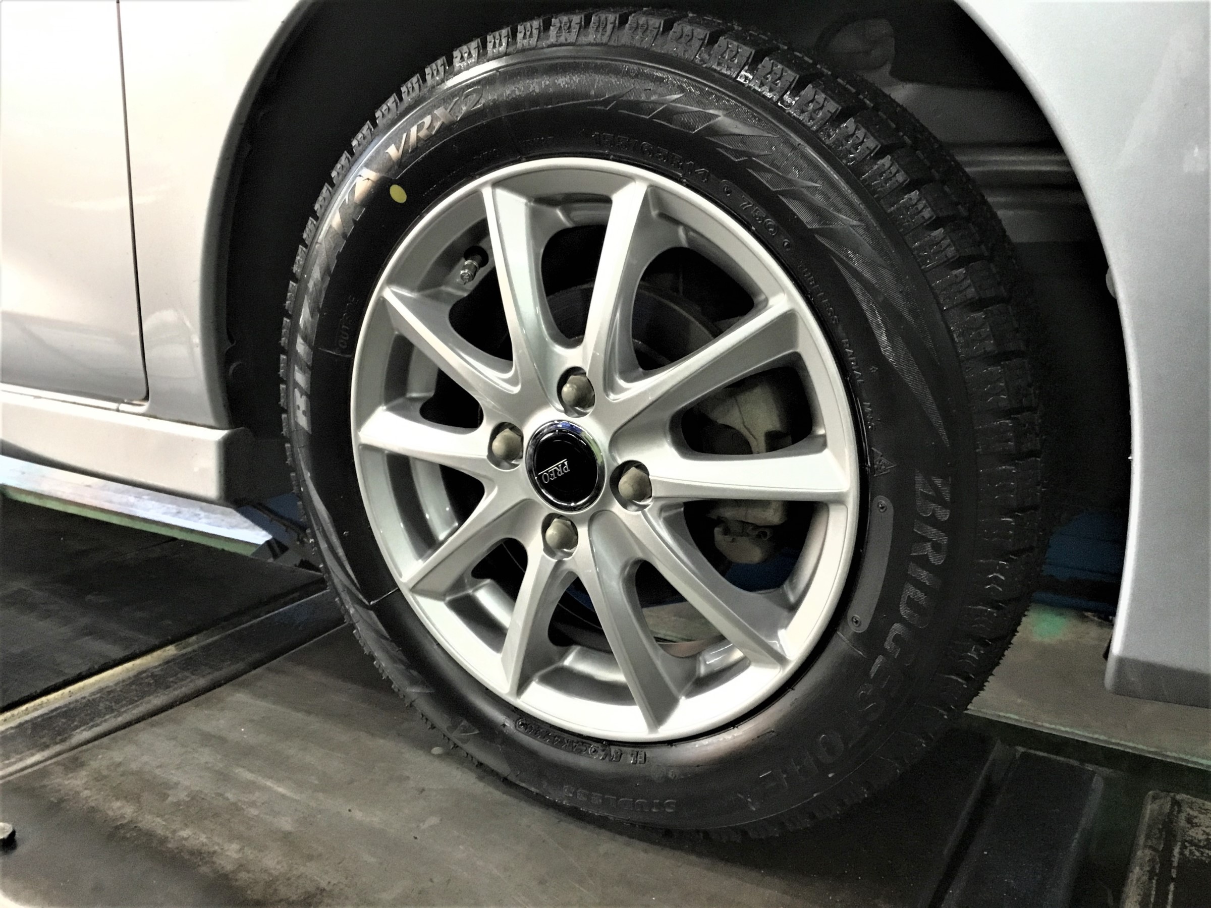 B11A型ekスペース、スタッドレスタイヤ＆アルミホイールセットのお