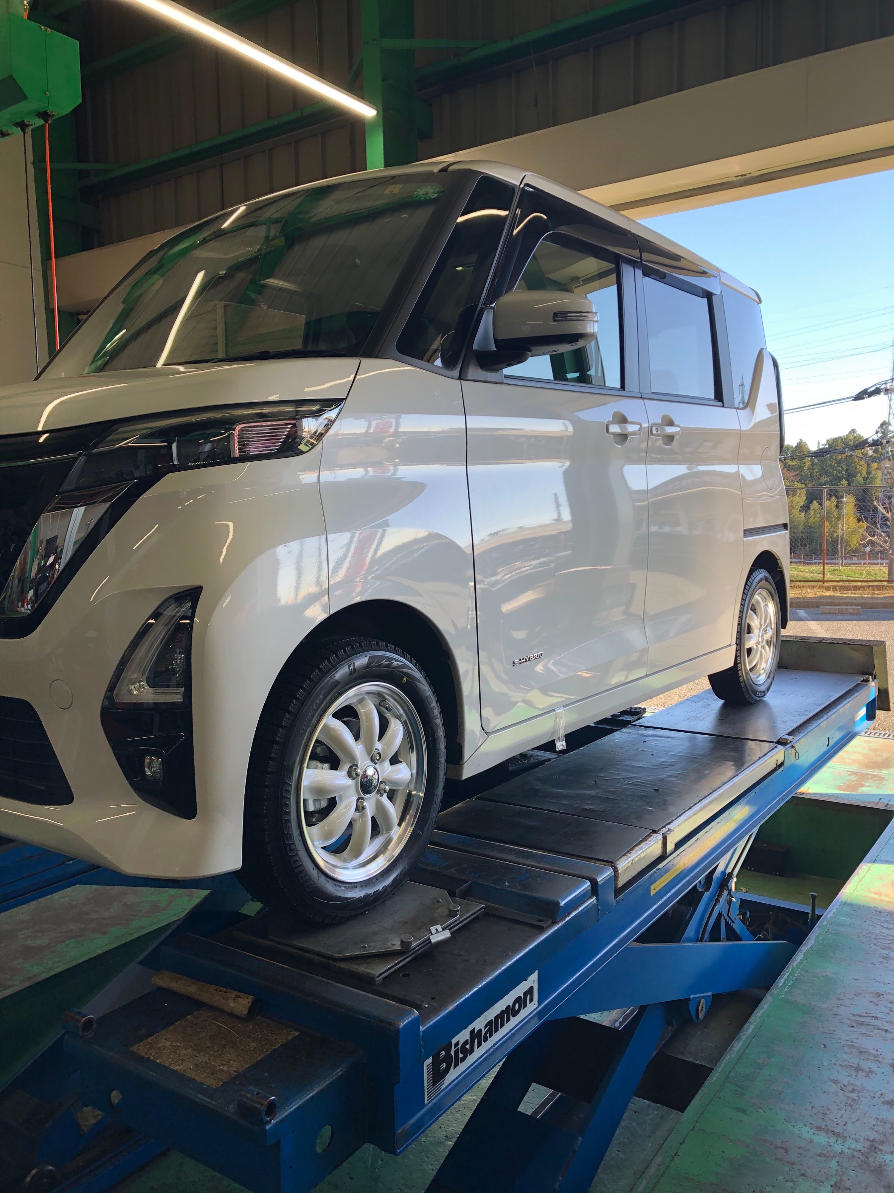 スタッドレスタイヤ＆オートウェイ社製アルミホイール(デイズルークス  