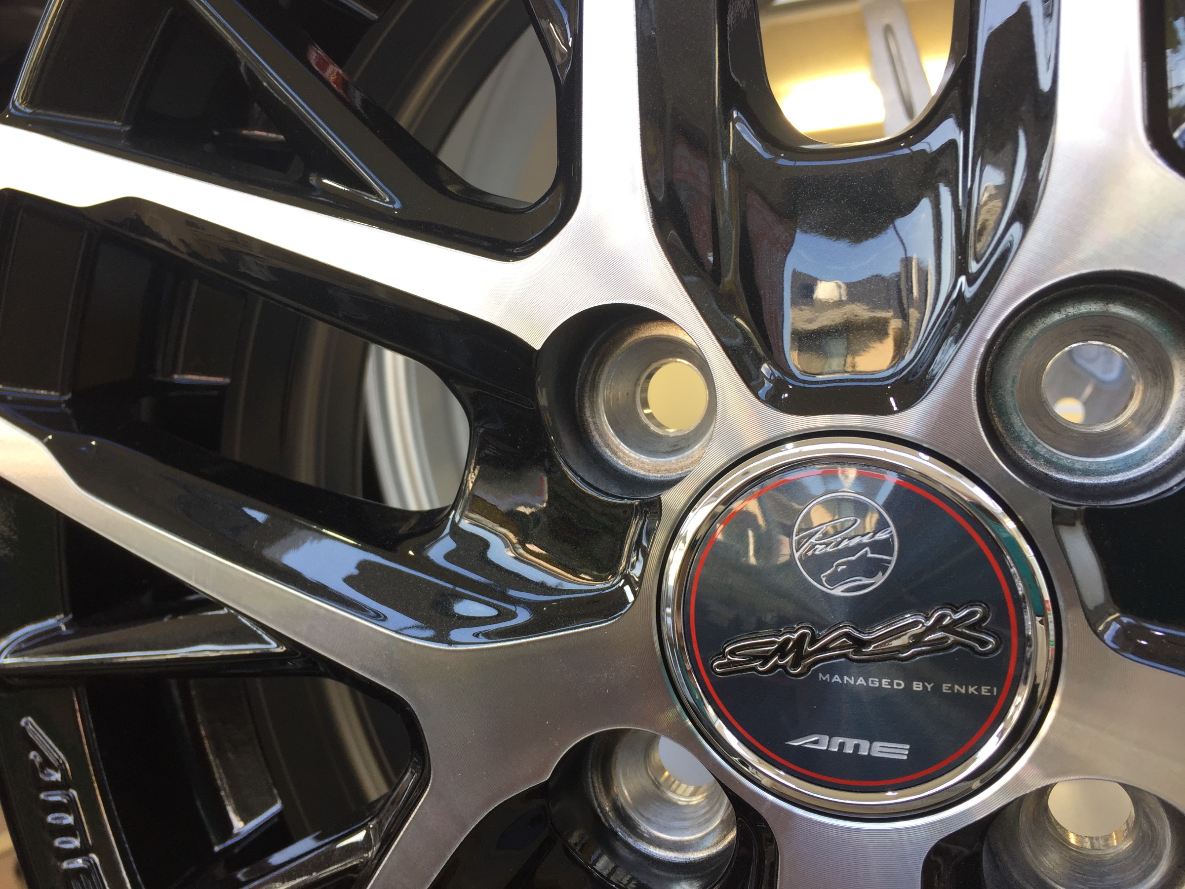 ★アルミ入荷情報★SMACK(スマック)シリーズ 軽自動車15インチ スタッフ日記 タイヤ館 徳島 徳島県のタイヤ、カー用品ショップ タイヤからはじまる、トータルカーメンテナンス