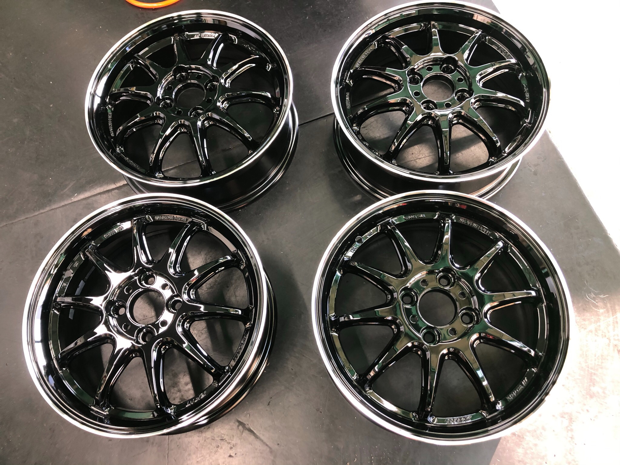 WORK EMOTION ZR10 ブラックダイヤリップカット15インチ入荷