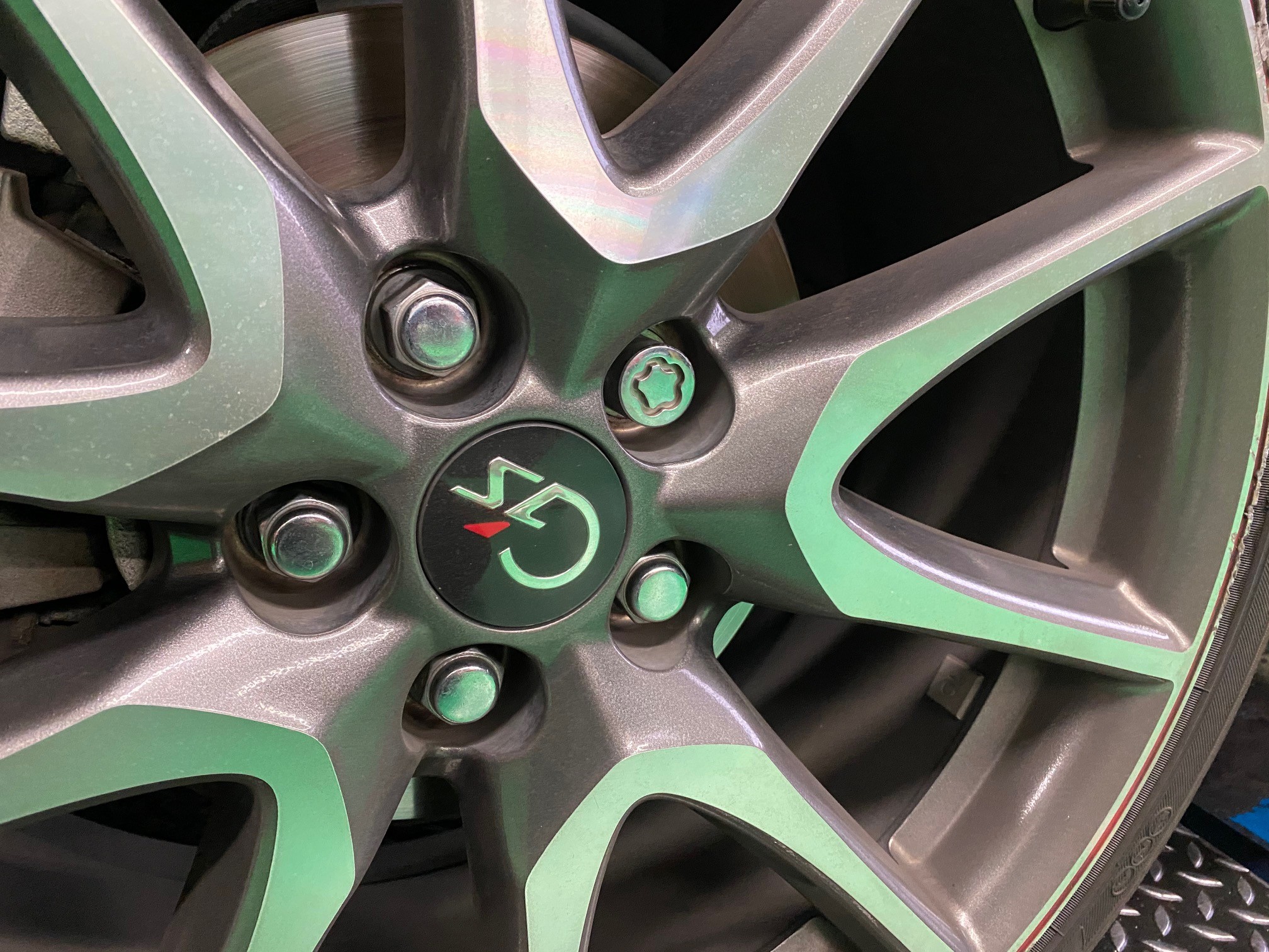 maroプリウスGs純正ホイール+セイバーリング製215/40R18タイヤ maro様専用プリウスGs純正ホイール+セイバーリング製215/40R18