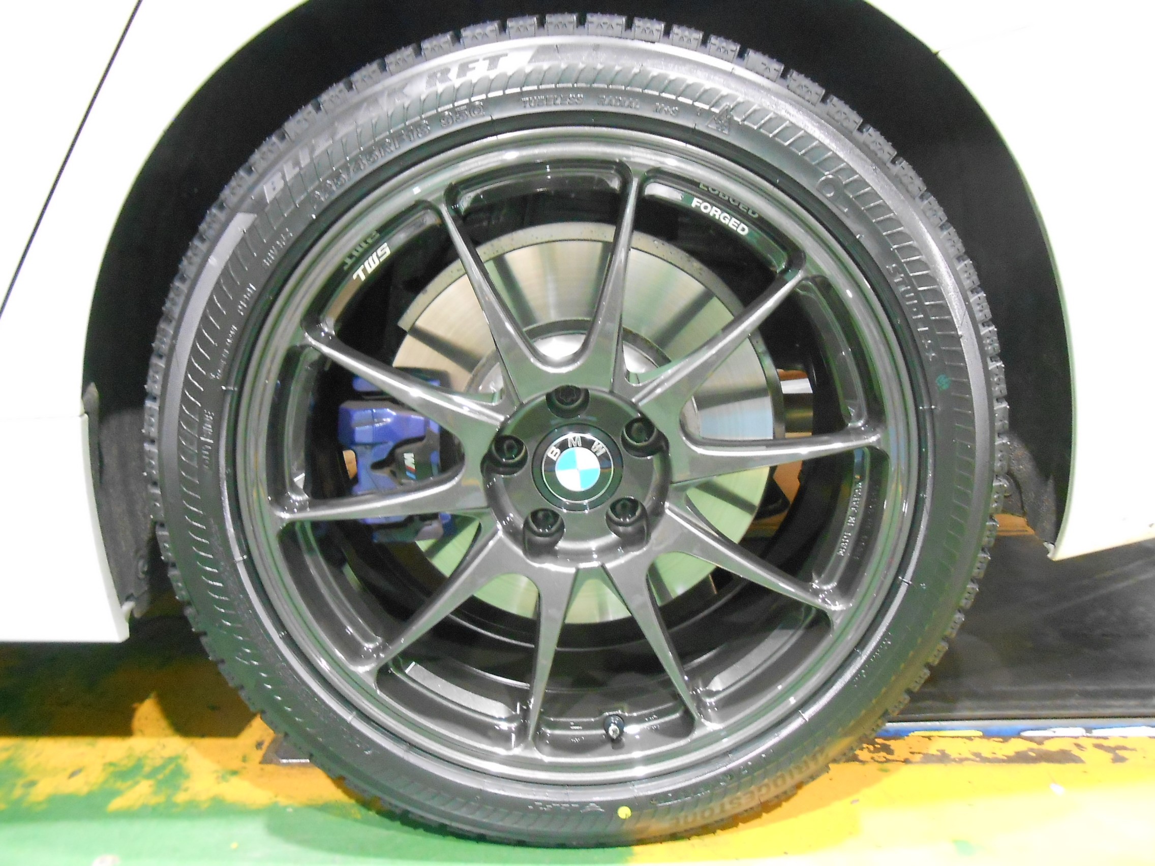 ☆BMW・340i スタッドレスタイヤ＆アルミホイールセット