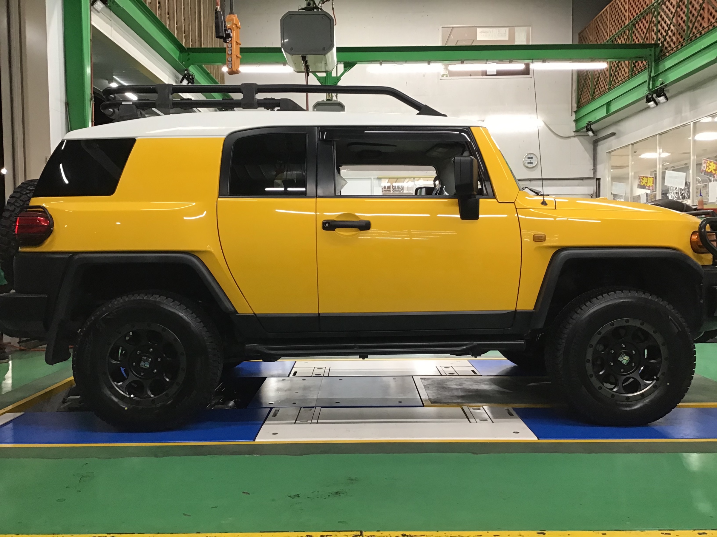 トヨタ・FJクルーザー タイヤ&アルミホイールセット！ | 店舗お