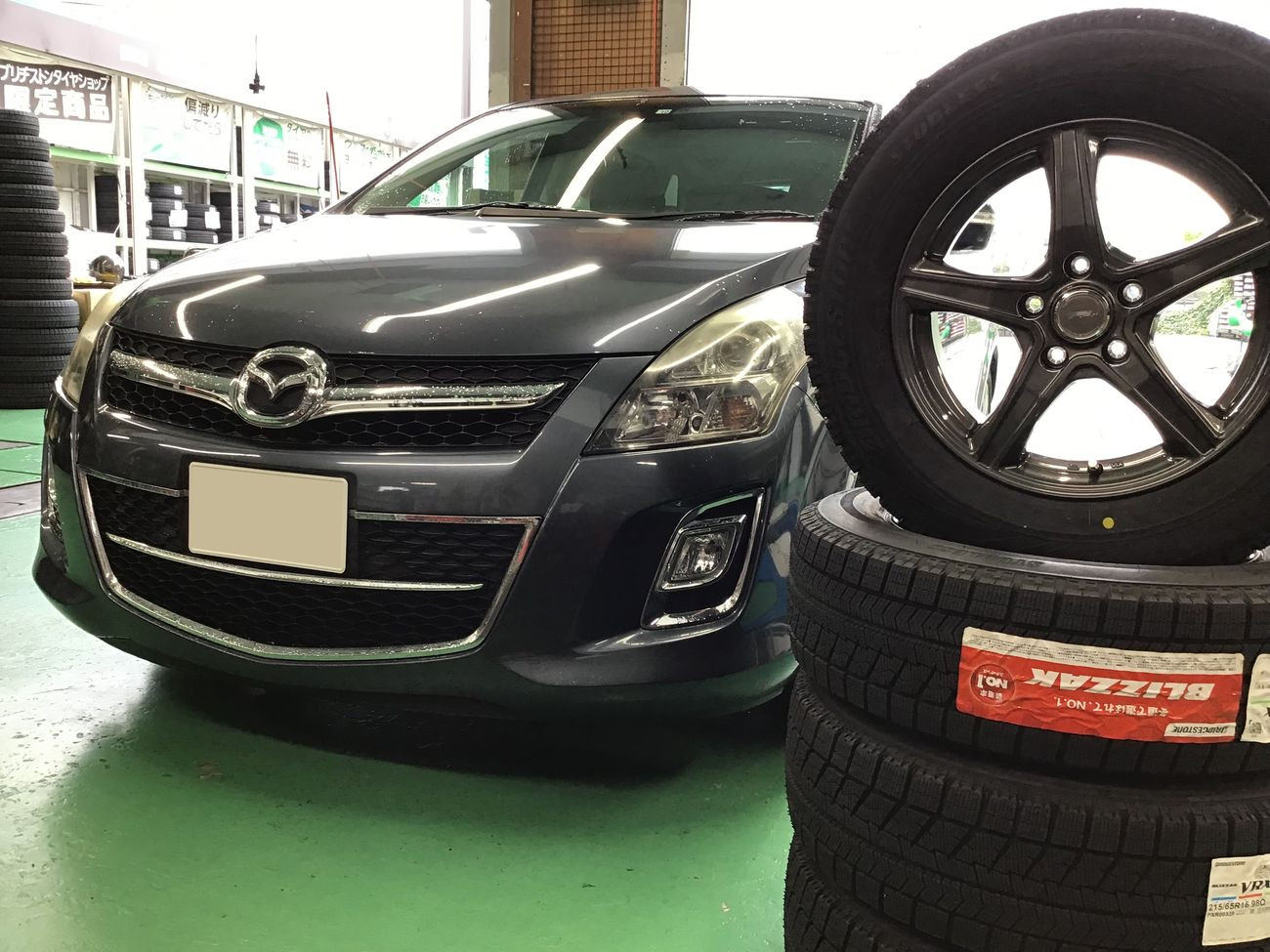 マツダ「MPV」LY3P スタッドレスタイヤセット交換 215/65Ｒ16 | マツダ