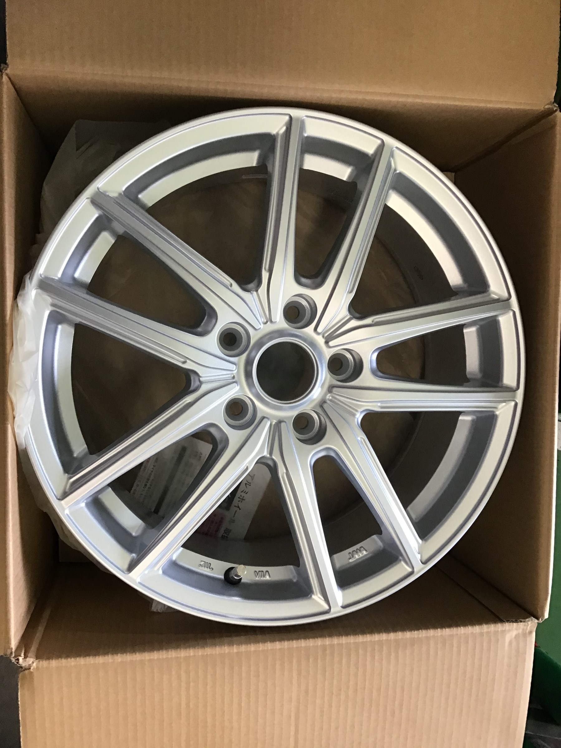 新商品エコフォルムSE-20＋215/50R17 VRX ホイールセット | サービス